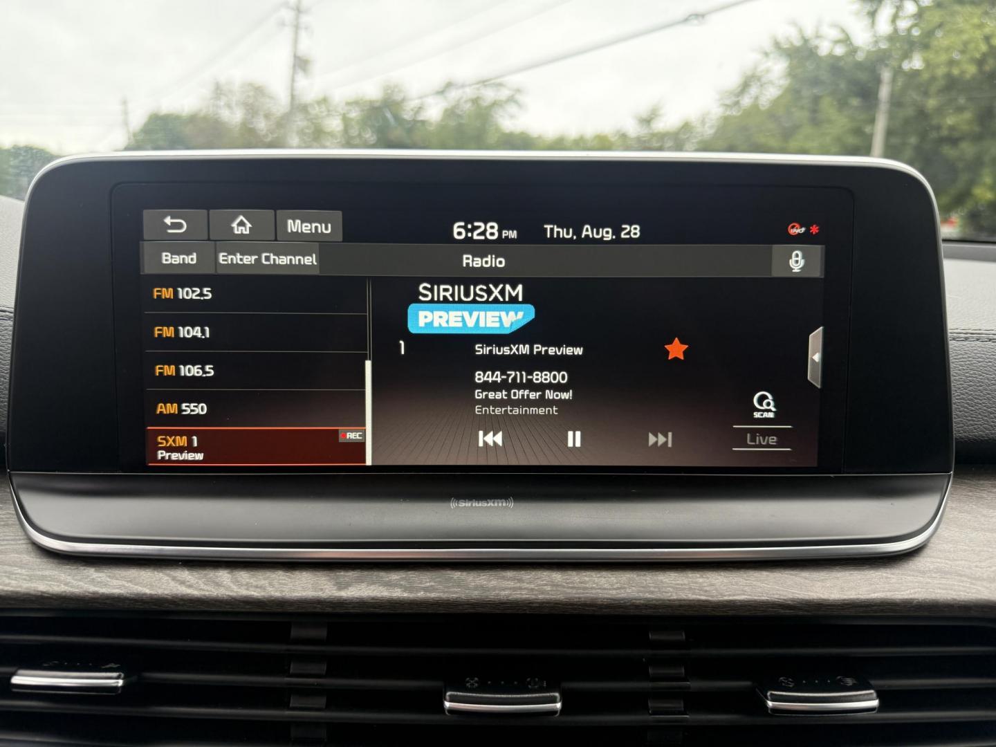2021 Gray /Black Kia Telluride EX AWD (5XYP3DHC9MG) with an 3.8L V6 DOHC 24V engine, 8A transmission, located at 11115 Chardon Rd. , Chardon, OH, 44024, (440) 214-9705, 41.580246, -81.241943 - This One Owner 2021 Kia Telluride EX AWD, powered by a 3.8L V6 and 8-speed automatic transmission, is a spacious and feature-rich SUV offering leather interior, heated and cooled power front seats, 2nd row captain’s chairs, tri-zone automatic climate control, and a power sunroof. Its tech highligh - Photo#24