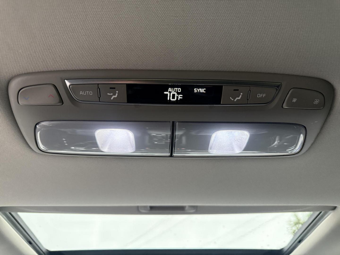 2021 Gray /Black Kia Telluride EX AWD (5XYP3DHC9MG) with an 3.8L V6 DOHC 24V engine, 8A transmission, located at 11115 Chardon Rd. , Chardon, OH, 44024, (440) 214-9705, 41.580246, -81.241943 - This One Owner 2021 Kia Telluride EX AWD, powered by a 3.8L V6 and 8-speed automatic transmission, is a spacious and feature-rich SUV offering leather interior, heated and cooled power front seats, 2nd row captain’s chairs, tri-zone automatic climate control, and a power sunroof. Its tech highligh - Photo#38