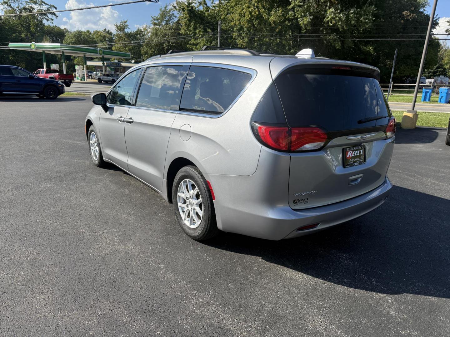 2020 Silver /Black Chrysler Voyager LXI (2C4RC1DG6LR) with an 3.6L V6 DOHC 24V engine, 9A transmission, located at 11115 Chardon Rd. , Chardon, OH, 44024, (440) 214-9705, 41.580246, -81.241943 - This 2020 Chrysler Voyager LXi is a practical minivan powered by a 3.6L Pentastar V6 engine paired with a 9-speed automatic transmission, delivering up to 28 MPG on the highway. It features conveniences like remote start, tri-zone manual climate control, a power liftgate, and advanced tech including - Photo#9