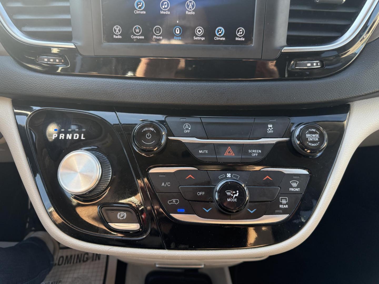 2020 Silver /Black Chrysler Voyager LXI (2C4RC1DG6LR) with an 3.6L V6 DOHC 24V engine, 9A transmission, located at 11115 Chardon Rd. , Chardon, OH, 44024, (440) 214-9705, 41.580246, -81.241943 - This 2020 Chrysler Voyager LXi is a practical minivan powered by a 3.6L Pentastar V6 engine paired with a 9-speed automatic transmission, delivering up to 28 MPG on the highway. It features conveniences like remote start, tri-zone manual climate control, a power liftgate, and advanced tech including - Photo#32