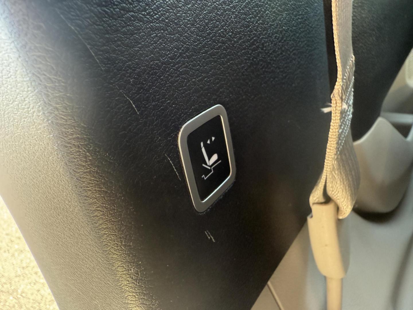 2020 Silver /Black Chrysler Voyager LXI (2C4RC1DG6LR) with an 3.6L V6 DOHC 24V engine, 9A transmission, located at 11115 Chardon Rd. , Chardon, OH, 44024, (440) 214-9705, 41.580246, -81.241943 - This 2020 Chrysler Voyager LXi is a practical minivan powered by a 3.6L Pentastar V6 engine paired with a 9-speed automatic transmission, delivering up to 28 MPG on the highway. It features conveniences like remote start, tri-zone manual climate control, a power liftgate, and advanced tech including - Photo#36
