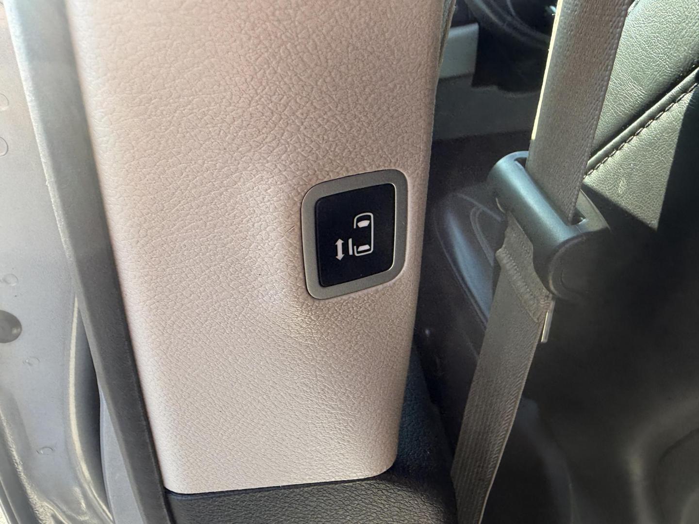 2020 Silver /Black Chrysler Voyager LXI (2C4RC1DG6LR) with an 3.6L V6 DOHC 24V engine, 9A transmission, located at 11115 Chardon Rd. , Chardon, OH, 44024, (440) 214-9705, 41.580246, -81.241943 - This 2020 Chrysler Voyager LXi is a practical minivan powered by a 3.6L Pentastar V6 engine paired with a 9-speed automatic transmission, delivering up to 28 MPG on the highway. It features conveniences like remote start, tri-zone manual climate control, a power liftgate, and advanced tech including - Photo#35