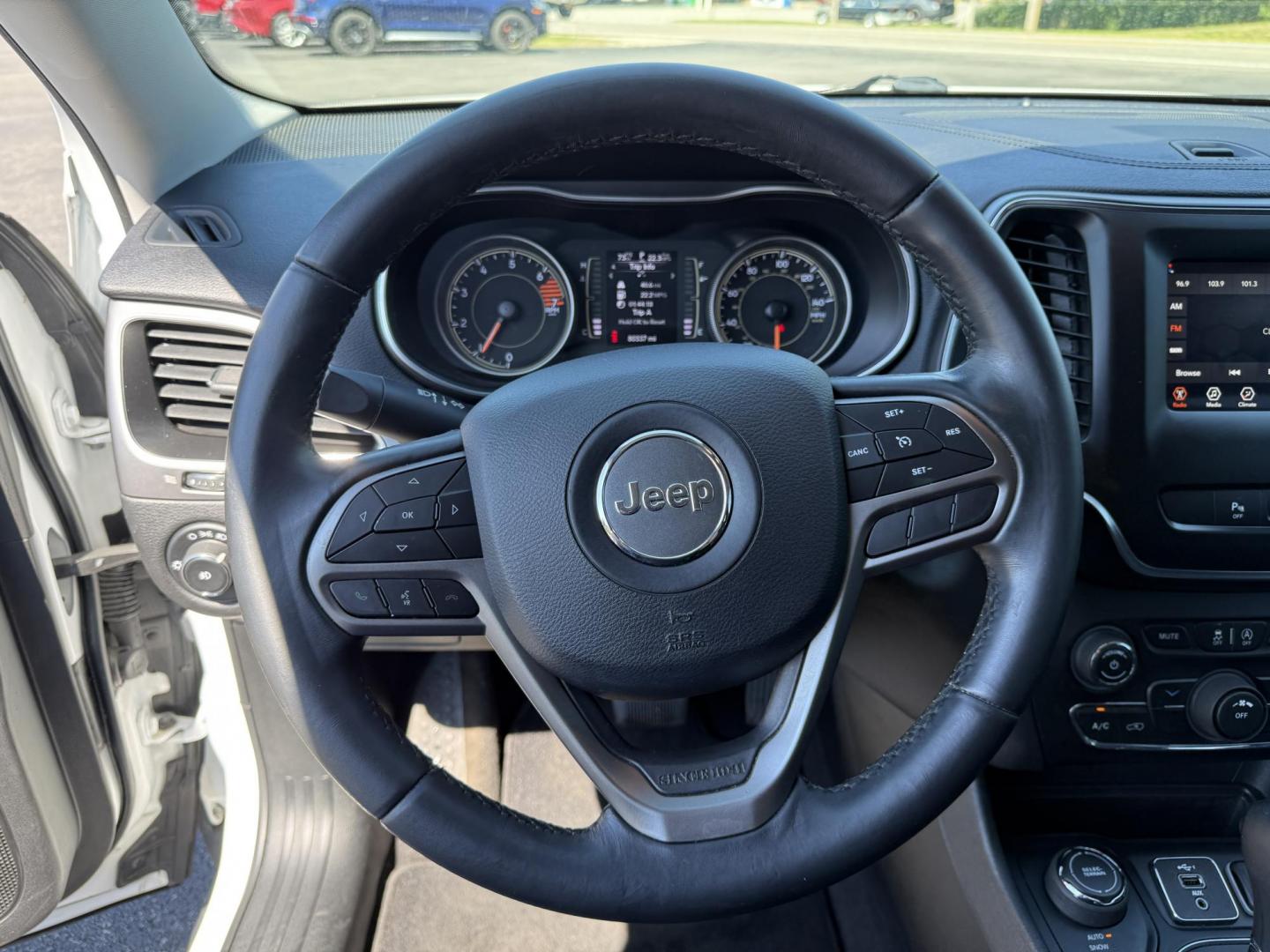2019 White /Black Jeep Cherokee Latitude Plus 4WD (1C4PJMLB9KD) with an 2.4L I4 DOHC 16V engine, 9A transmission, located at 11115 Chardon Rd. , Chardon, OH, 44024, (440) 214-9705, 41.580246, -81.241943 - This 2019 Jeep Cherokee Latitude Plus 4X4 is equipped with a 2.4L I4 MultiAir engine and a 9-speed automatic transmission, delivering up to 29 MPG on the highway. Key features include a power driver’s seat, full LED exterior lighting, a 7.0" touchscreen with Apple CarPlay and Android Auto, a 3.5" - Photo#23