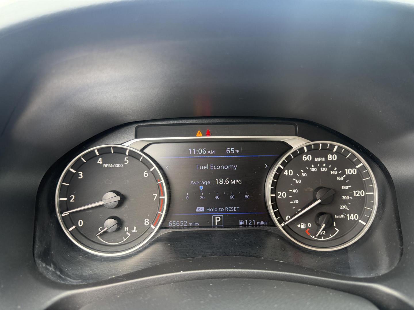 2022 Silver /Black Nissan Altima 2.5 SV (1N4BL4DV9NN) with an 2.5L I4 DOHC 16V engine, Automatic transmission, located at 11115 Chardon Rd. , Chardon, OH, 44024, (440) 214-9705, 41.580246, -81.241943 - This One Owner 2022 Nissan Altima 2.5 SV features a 2.5L I4 engine delivering up to 37 MPG on the highway and comes equipped with modern tech and safety, including forward collision warning, lane departure warning, blind spot monitoring, and remote start. Comfort and convenience are enhanced with a - Photo#22