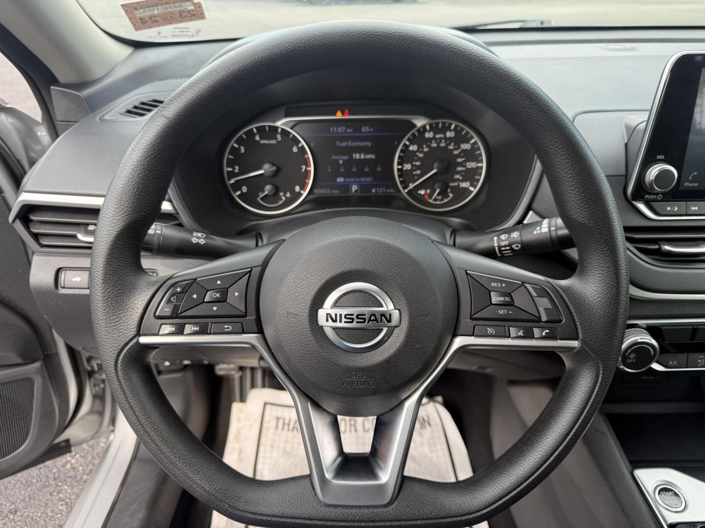 2022 Silver /Black Nissan Altima 2.5 SV (1N4BL4DV9NN) with an 2.5L I4 DOHC 16V engine, Automatic transmission, located at 11115 Chardon Rd. , Chardon, OH, 44024, (440) 214-9705, 41.580246, -81.241943 - This One Owner 2022 Nissan Altima 2.5 SV features a 2.5L I4 engine delivering up to 37 MPG on the highway and comes equipped with modern tech and safety, including forward collision warning, lane departure warning, blind spot monitoring, and remote start. Comfort and convenience are enhanced with a - Photo#23