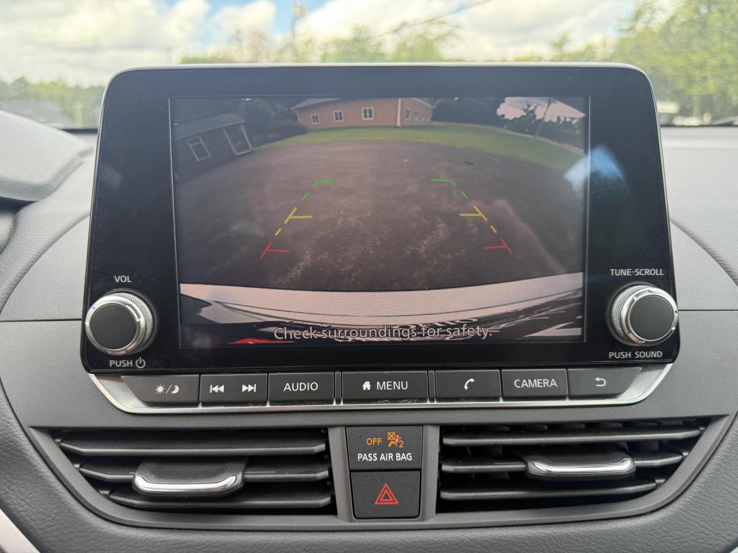 2022 Silver /Black Nissan Altima 2.5 SV (1N4BL4DV9NN) with an 2.5L I4 DOHC 16V engine, Automatic transmission, located at 11115 Chardon Rd. , Chardon, OH, 44024, (440) 214-9705, 41.580246, -81.241943 - This One Owner 2022 Nissan Altima 2.5 SV features a 2.5L I4 engine delivering up to 37 MPG on the highway and comes equipped with modern tech and safety, including forward collision warning, lane departure warning, blind spot monitoring, and remote start. Comfort and convenience are enhanced with a - Photo#26