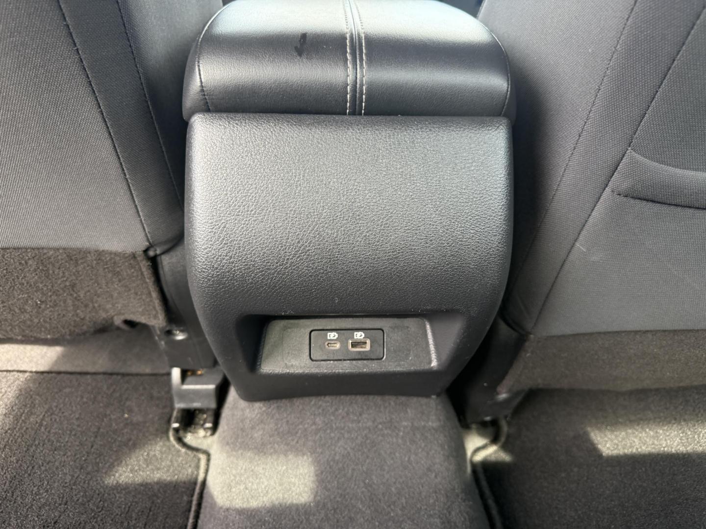 2022 Silver /Black Nissan Altima 2.5 SV (1N4BL4DV9NN) with an 2.5L I4 DOHC 16V engine, Automatic transmission, located at 11115 Chardon Rd. , Chardon, OH, 44024, (440) 214-9705, 41.580246, -81.241943 - This One Owner 2022 Nissan Altima 2.5 SV features a 2.5L I4 engine delivering up to 37 MPG on the highway and comes equipped with modern tech and safety, including forward collision warning, lane departure warning, blind spot monitoring, and remote start. Comfort and convenience are enhanced with a - Photo#33