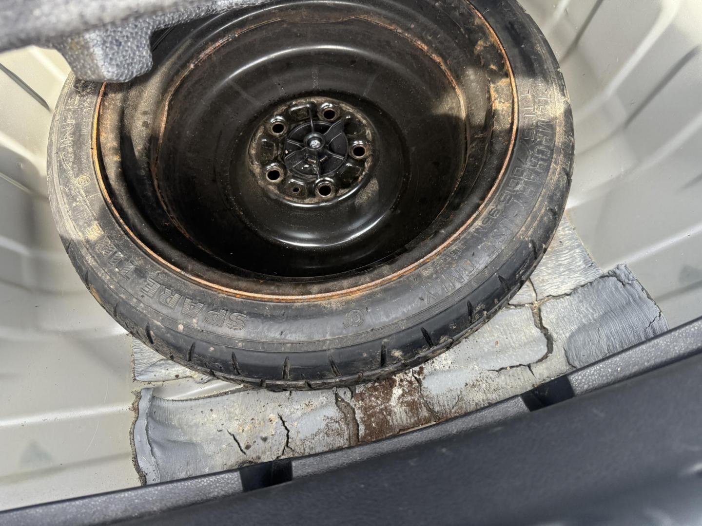 2022 Silver /Black Nissan Altima 2.5 SV (1N4BL4DV9NN) with an 2.5L I4 DOHC 16V engine, Automatic transmission, located at 11115 Chardon Rd. , Chardon, OH, 44024, (440) 214-9705, 41.580246, -81.241943 - This One Owner 2022 Nissan Altima 2.5 SV features a 2.5L I4 engine delivering up to 37 MPG on the highway and comes equipped with modern tech and safety, including forward collision warning, lane departure warning, blind spot monitoring, and remote start. Comfort and convenience are enhanced with a - Photo#37