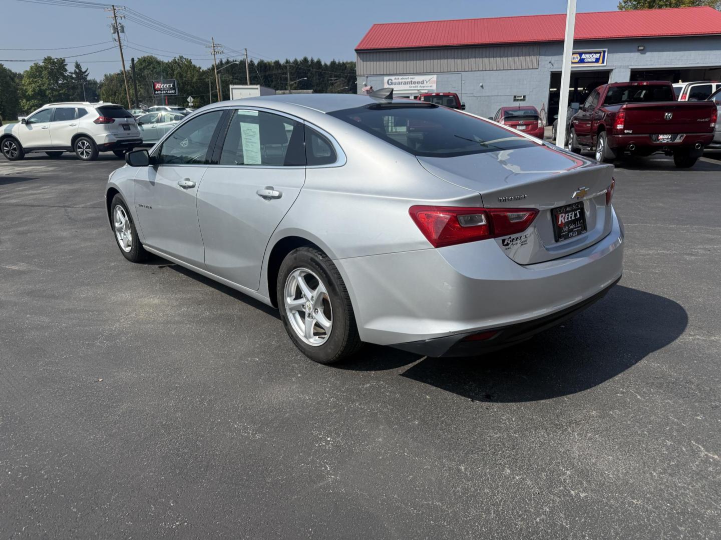 2018 Silver /Black Chevrolet Malibu LS (1G1ZB5ST0JF) with an 1.5L I4 DOHC 16V Turbo engine, 6A transmission, located at 11115 Chardon Rd. , Chardon, OH, 44024, (440) 214-9705, 41.580246, -81.241943 - This 2018 Chevrolet Malibu LS is a fuel-efficient midsize sedan powered by a 1.5L turbocharged EcoTec I4 engine and 6-speed automatic transmission, achieving up to 36 MPG on the highway. It features a 7.0" touchscreen with Apple CarPlay and Android Auto, a 4.2" gauge cluster screen, backup camera, a - Photo#9