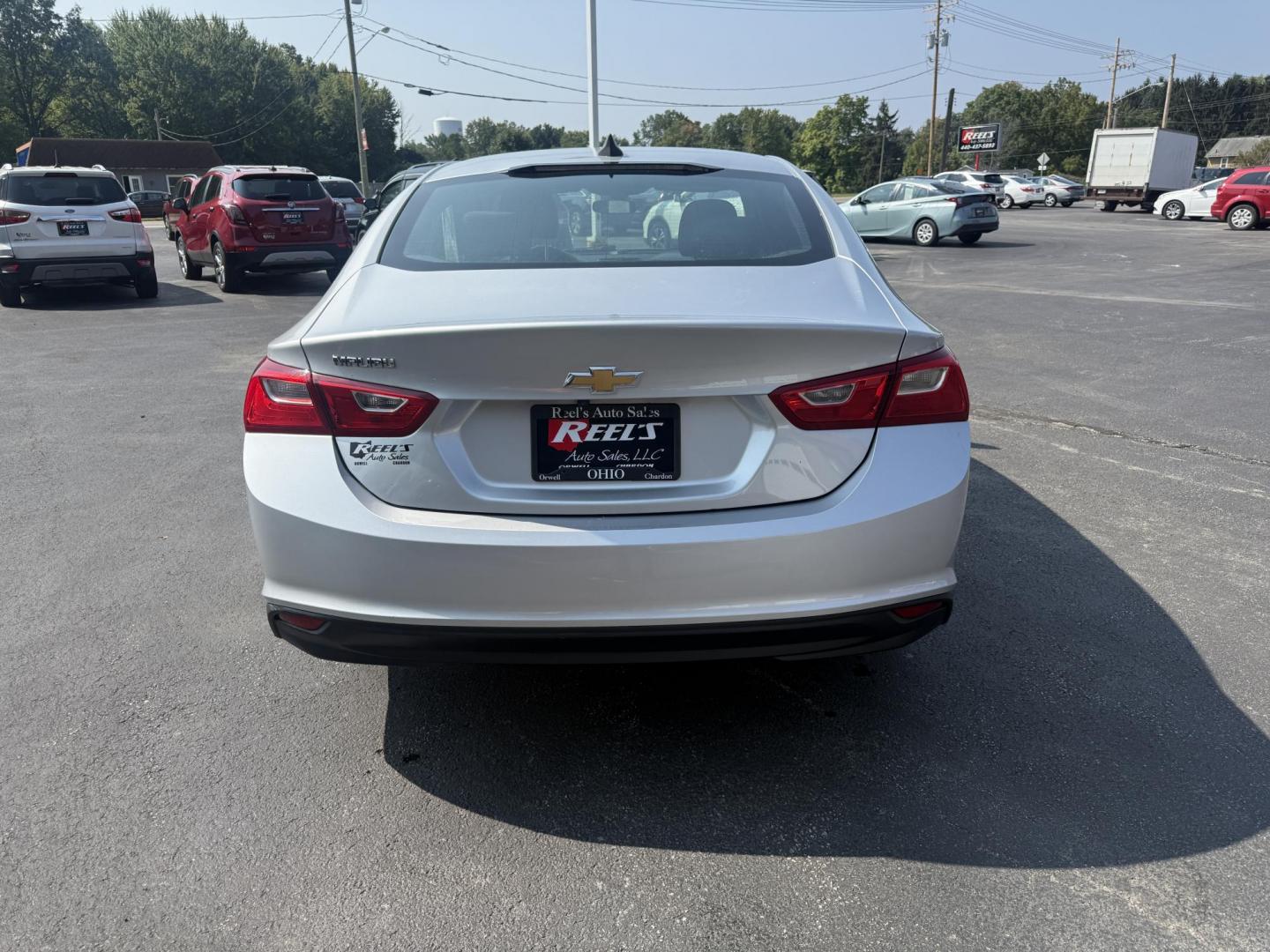 2018 Silver /Black Chevrolet Malibu LS (1G1ZB5ST0JF) with an 1.5L I4 DOHC 16V Turbo engine, 6A transmission, located at 11115 Chardon Rd. , Chardon, OH, 44024, (440) 214-9705, 41.580246, -81.241943 - This 2018 Chevrolet Malibu LS is a fuel-efficient midsize sedan powered by a 1.5L turbocharged EcoTec I4 engine and 6-speed automatic transmission, achieving up to 36 MPG on the highway. It features a 7.0" touchscreen with Apple CarPlay and Android Auto, a 4.2" gauge cluster screen, backup camera, a - Photo#8