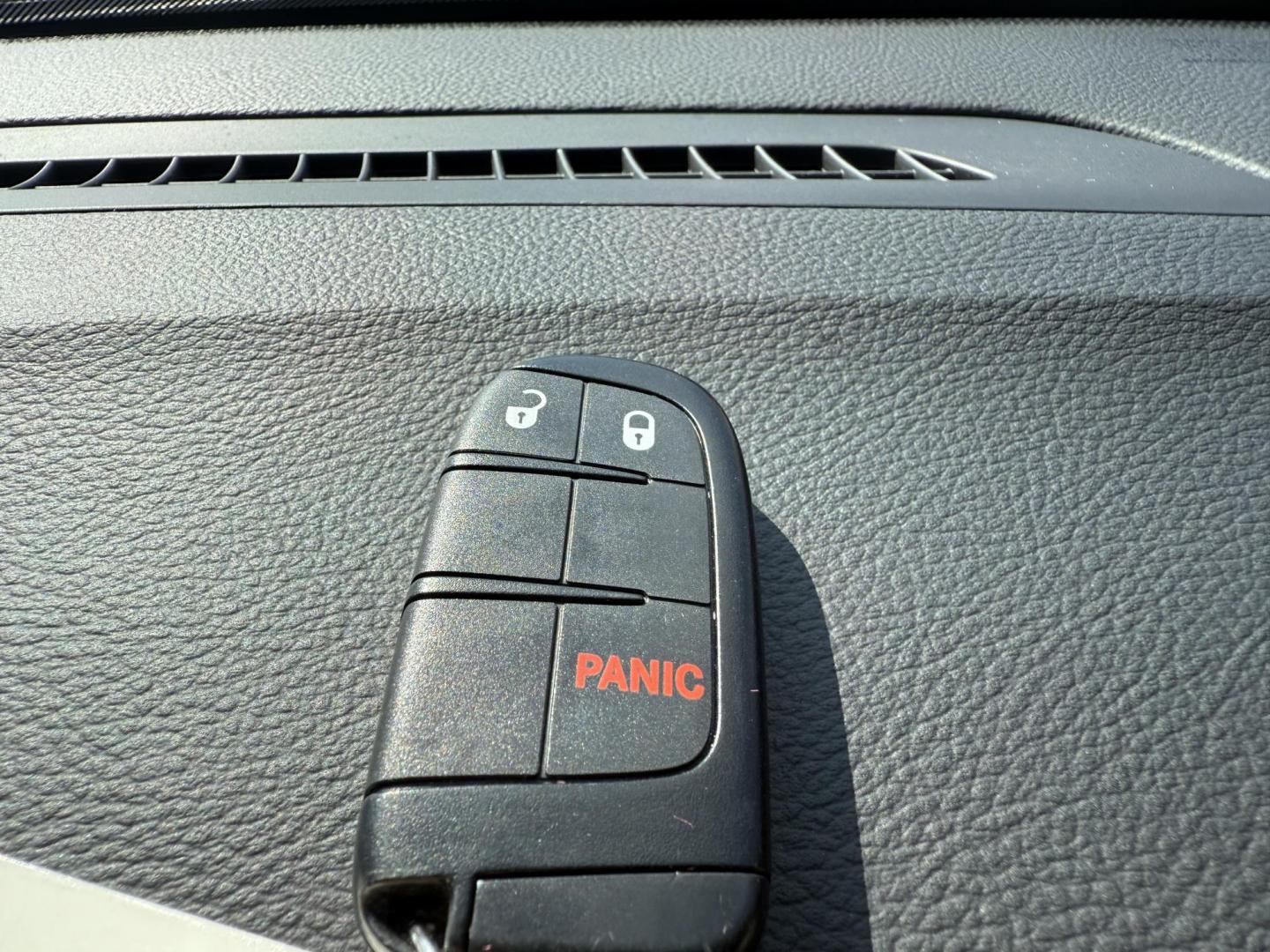 2019 Gray /Black Jeep Grand Cherokee Laredo E 4WD (1C4RJFAG7KC) with an 3.6L V6 DOHC 24V engine, 8A transmission, located at 547 E. Main St., Orwell, OH, 44076, (440) 437-5893, 41.535435, -80.847855 - This 2019 Jeep Grand Cherokee Laredo E 4WD features a 3.6L Pentastar V6 engine with an 8-speed automatic transmission and the Quadra-Trac 1 4WD system, delivering 25 MPG on the highway. Comfort and convenience are provided by a power driver’s seat, dual-zone automatic climate control, a 7.0" touch - Photo#41