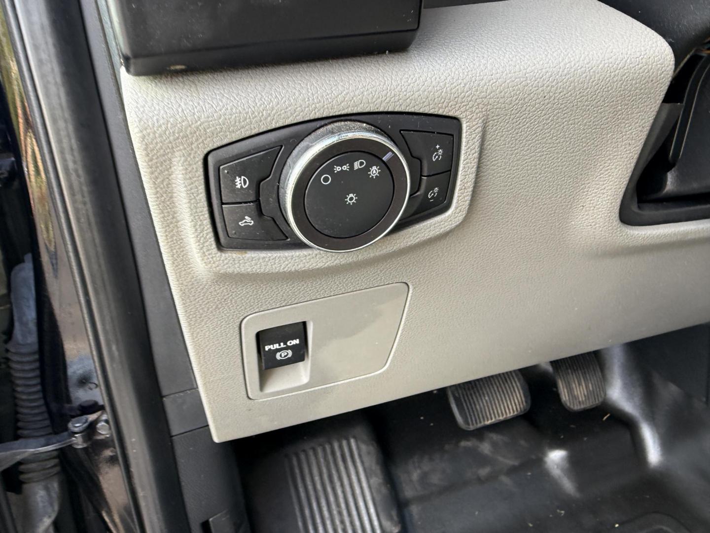 2019 Black /Black Ford F-150 STX SuperCab 6.5-ft. 4WD (1FTEX1EP2KK) with an 2.7L V6 DOHC 24V TWIN TURBO engine, 10 Speed Auto transmission, located at 11115 Chardon Rd. , Chardon, OH, 44024, (440) 214-9705, 41.580246, -81.241943 - This 2019 Ford F-150 STX SuperCab 4WD is a capable and efficient pickup, powered by a 2.7L twin-turbo EcoBoost V6 engine with 325 hp and 400 lb-ft of torque, paired to a 10-speed automatic transmission and 3.55 gearing, achieving 24 MPG highway and offering a 7,600-pound towing capacity. It features - Photo#20