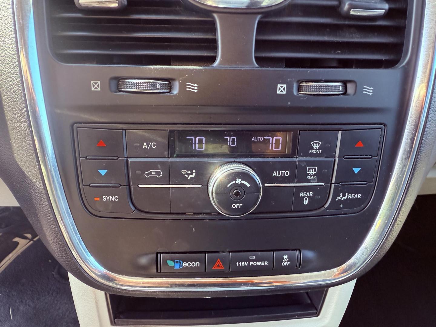 2015 Blue /Black Chrysler Town & Country Touring (2C4RC1BG0FR) with an 3.6L V6 DOHC 24V engine, 6-Speed Automatic transmission, located at 11115 Chardon Rd. , Chardon, OH, 44024, (440) 214-9705, 41.580246, -81.241943 - This 2015 Chrysler Town & Country Touring features a 3.6L Pentastar V6 engine paired with a 6-speed automatic transmission, and comes equipped with premium amenities including leather interior, tri-zone automatic climate control, Stow 'n Go seating for versatile cargo and passenger arrangements, a b - Photo#27
