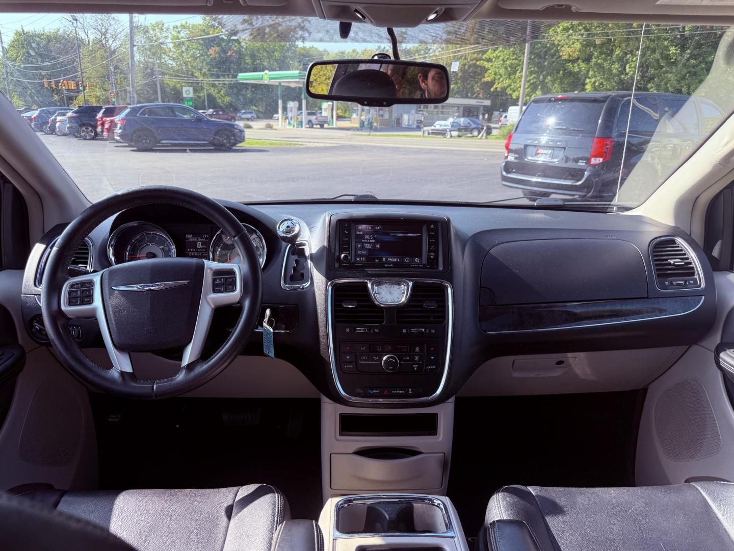 2015 Blue /Black Chrysler Town & Country Touring (2C4RC1BG0FR) with an 3.6L V6 DOHC 24V engine, 6-Speed Automatic transmission, located at 11115 Chardon Rd. , Chardon, OH, 44024, (440) 214-9705, 41.580246, -81.241943 - This 2015 Chrysler Town & Country Touring features a 3.6L Pentastar V6 engine paired with a 6-speed automatic transmission, and comes equipped with premium amenities including leather interior, tri-zone automatic climate control, Stow 'n Go seating for versatile cargo and passenger arrangements, a b - Photo#36