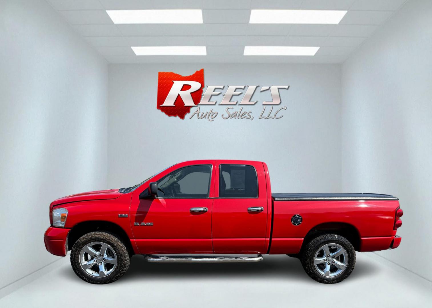 2008 Red /Gray Dodge Ram 1500 SLT Quad Cab 4WD (1D7HU18288S) with an 5.7L V8 OHV 16V engine, 5-Speed Automatic Overdrive transmission, located at 547 E. Main St., Orwell, OH, 44076, (440) 437-5893, 41.535435, -80.847855 - This 2008 Dodge Ram 1500 SLT Quad Cab has spent it's entire life down in Texas. Powered by the 5.7 HEMI V8 engine, 5 speed automatic transmission and 3.93 gearing this truck is rated to tow a respectable 7,450 pounds. On the inside you get a power drivers seat and an aftermarket radio with Bluetooth - Photo#14
