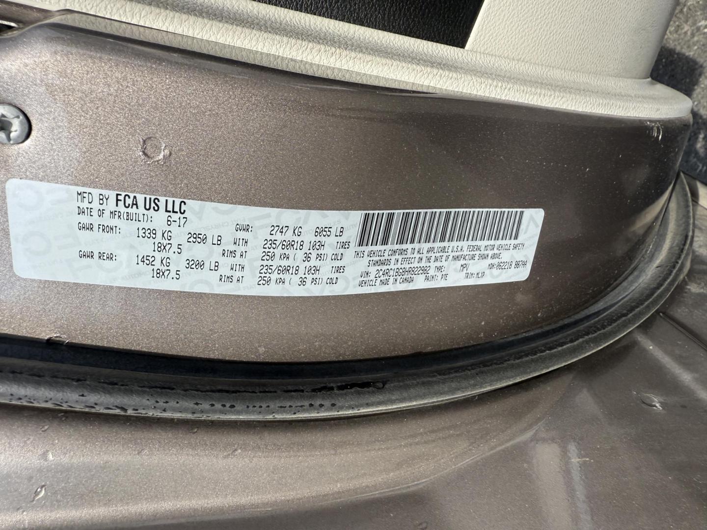 2017 Gray /Black Chrysler Pacifica Touring-L (2C4RC1BG8HR) with an 3.6L V6 DOHC 24V engine, 9 Speed Automatic transmission, located at 547 E. Main St., Orwell, OH, 44076, (440) 437-5893, 41.535435, -80.847855 - Photo#20