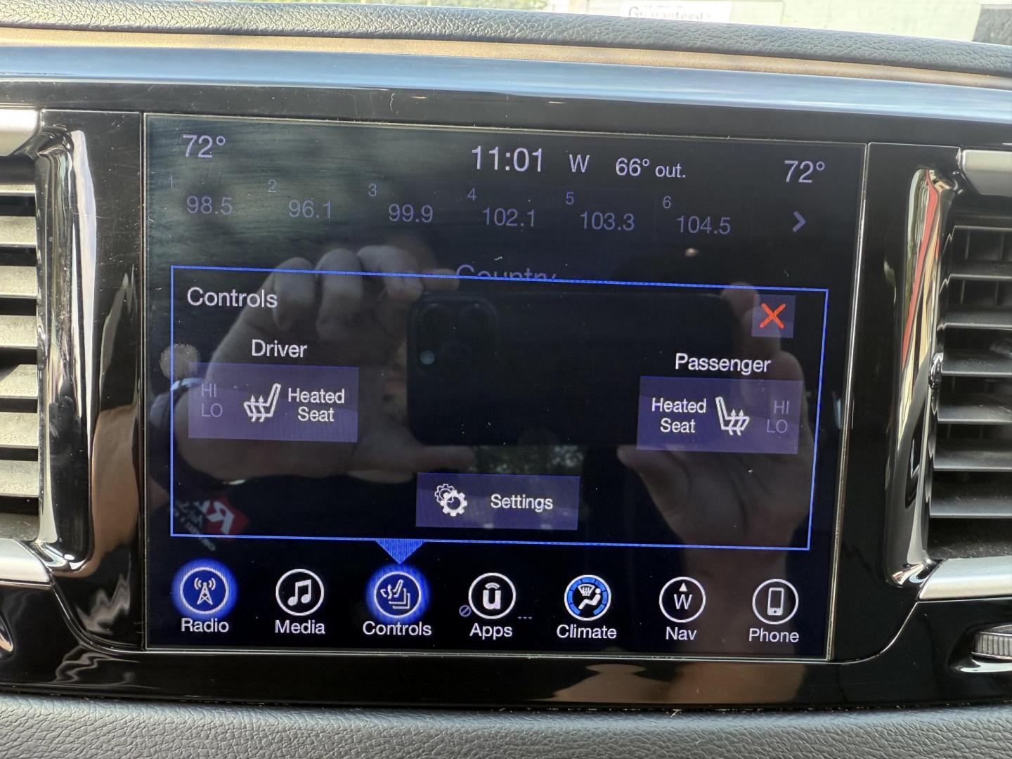 2017 Gray /Black Chrysler Pacifica Touring-L (2C4RC1BG8HR) with an 3.6L V6 DOHC 24V engine, 9 Speed Automatic transmission, located at 547 E. Main St., Orwell, OH, 44076, (440) 437-5893, 41.535435, -80.847855 - Photo#27