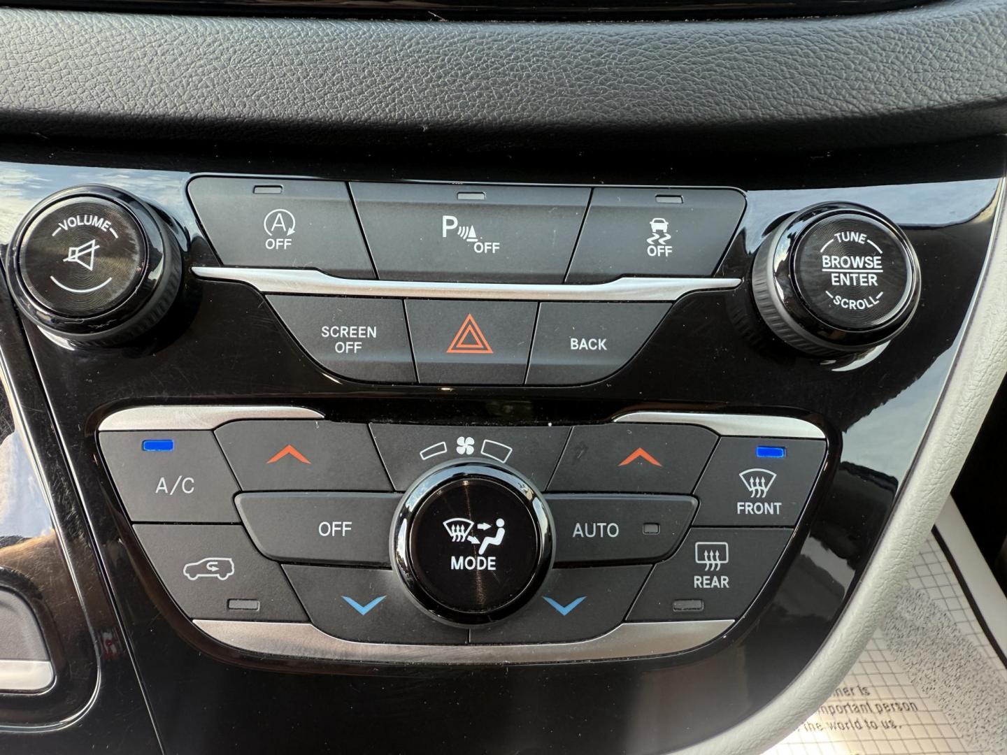 2017 Gray /Black Chrysler Pacifica Touring-L (2C4RC1BG8HR) with an 3.6L V6 DOHC 24V engine, 9 Speed Automatic transmission, located at 547 E. Main St., Orwell, OH, 44076, (440) 437-5893, 41.535435, -80.847855 - Photo#33