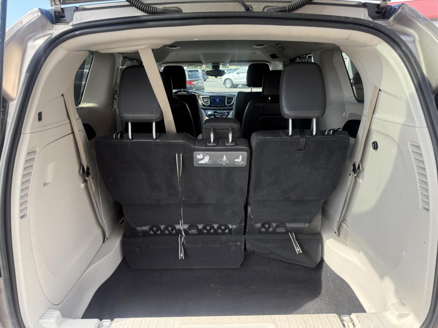 2017 Gray /Black Chrysler Pacifica Touring-L (2C4RC1BG8HR) with an 3.6L V6 DOHC 24V engine, 9 Speed Automatic transmission, located at 547 E. Main St., Orwell, OH, 44076, (440) 437-5893, 41.535435, -80.847855 - Photo#44