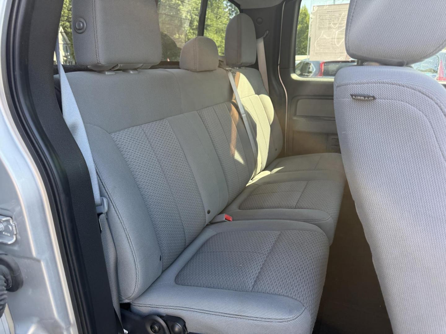 2014 Silver /Gray Ford F-150 XLT SuperCab 6.5-ft. Bed 4WD (1FTFX1ET5EF) with an 3.5L V6 Twin TURBO engine, 6-Speed Automatic transmission, located at 547 E. Main St., Orwell, OH, 44076, (440) 437-5893, 41.535435, -80.847855 - Photo#44