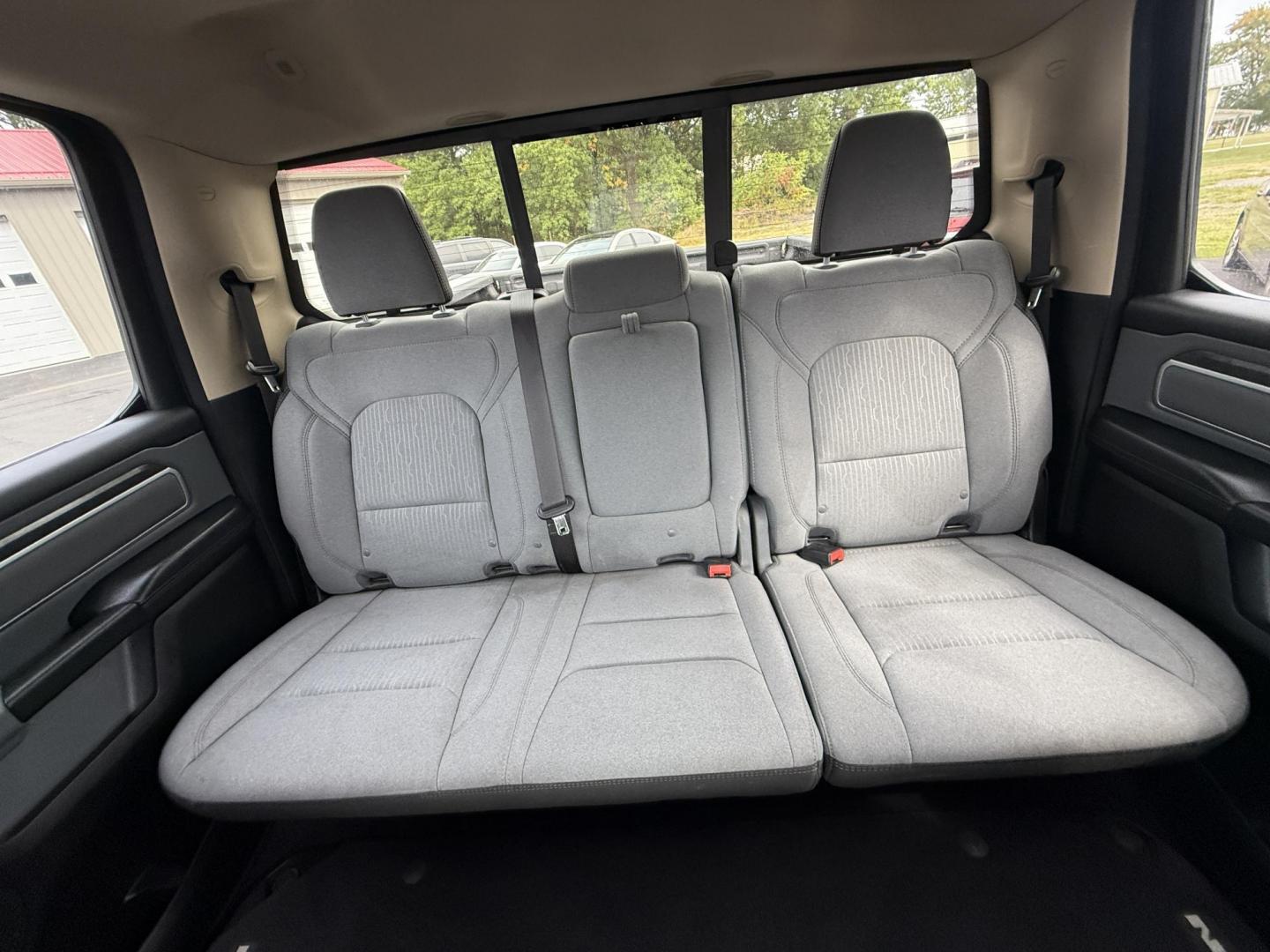 2019 Red /Black RAM 1500 Big Horn Crew Cab SWB 4WD (1C6SRFFTXKN) with an 5.7L V8 OHV 16V engine, Automatic transmission, located at 547 E. Main St., Orwell, OH, 44076, (440) 437-5893, 41.535435, -80.847855 - This 2019 Ram 1500 Big Horn Crew Cab 4WD with a 5.7L HEMI V8 and 8-speed automatic transmission offers robust performance with 395 horsepower and 410 lb-ft of torque, featuring a 3.92 axle ratio for a strong 11,340-pound towing capacity. It balances power with comfort and technology, boasting a 3.5" - Photo#37