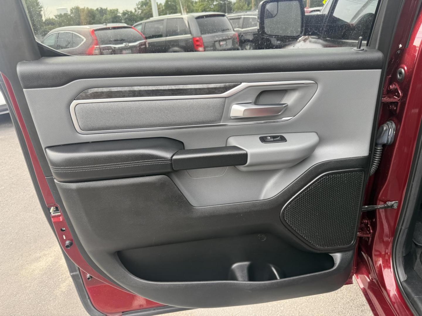 2019 Red /Black RAM 1500 Big Horn Crew Cab SWB 4WD (1C6SRFFTXKN) with an 5.7L V8 OHV 16V engine, Automatic transmission, located at 547 E. Main St., Orwell, OH, 44076, (440) 437-5893, 41.535435, -80.847855 - This 2019 Ram 1500 Big Horn Crew Cab 4WD with a 5.7L HEMI V8 and 8-speed automatic transmission offers robust performance with 395 horsepower and 410 lb-ft of torque, featuring a 3.92 axle ratio for a strong 11,340-pound towing capacity. It balances power with comfort and technology, boasting a 3.5" - Photo#39