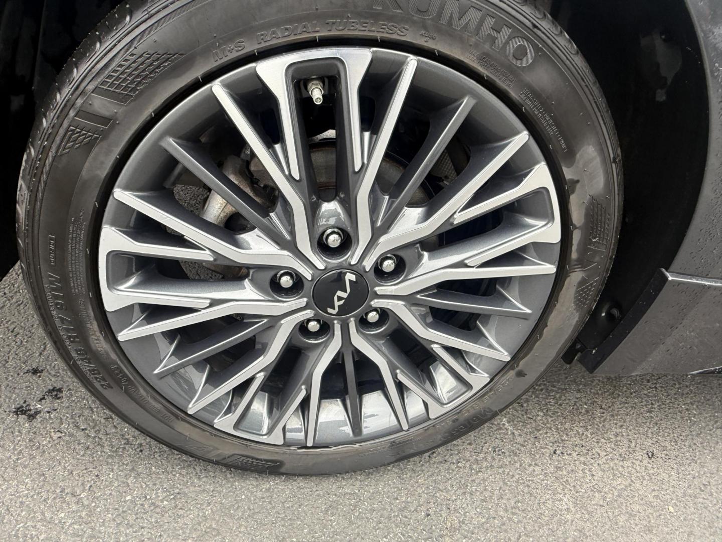 2023 Gray /Black Kia Forte GT Line Auto (3KPF54AD6PE) with an 2.0L I4 DOHC 16V engine, Automatic transmission, located at 11115 Chardon Rd. , Chardon, OH, 44024, (440) 214-9705, 41.580246, -81.241943 - This 2023 Forte GT-Line with the 2.0 MPI engine offers an impressive 39 MPG highway and features full LED exterior lighting, a 4.2" gauge cluster screen, and a 10.25" touchscreen infotainment system with Apple CarPlay, Android Auto, and built-in navigation. Comfort and convenience are enhanced with - Photo#6