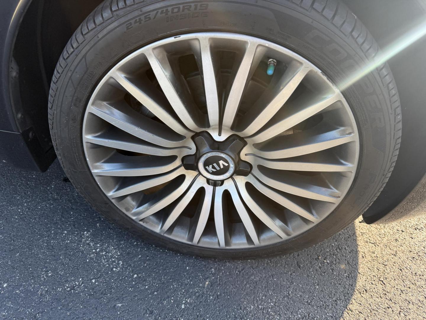 2015 Black /Black Kia Cadenza Premium (KNALN4D72F5) with an 3.3L V6 DOHC 24V engine, 6-Speed Automatic transmission, located at 11115 Chardon Rd. , Chardon, OH, 44024, (440) 214-9705, 41.580246, -81.241943 - This 2015 Kia Cadenza Premium offers a refined driving experience with its 3.3L V6 engine and 6-speed automatic transmission, achieving up to 28 MPG on the highway. Its upscale interior features Nappa leather, heated and cooled power front seats, heated rear seats, dual-zone automatic climate contro - Photo#4