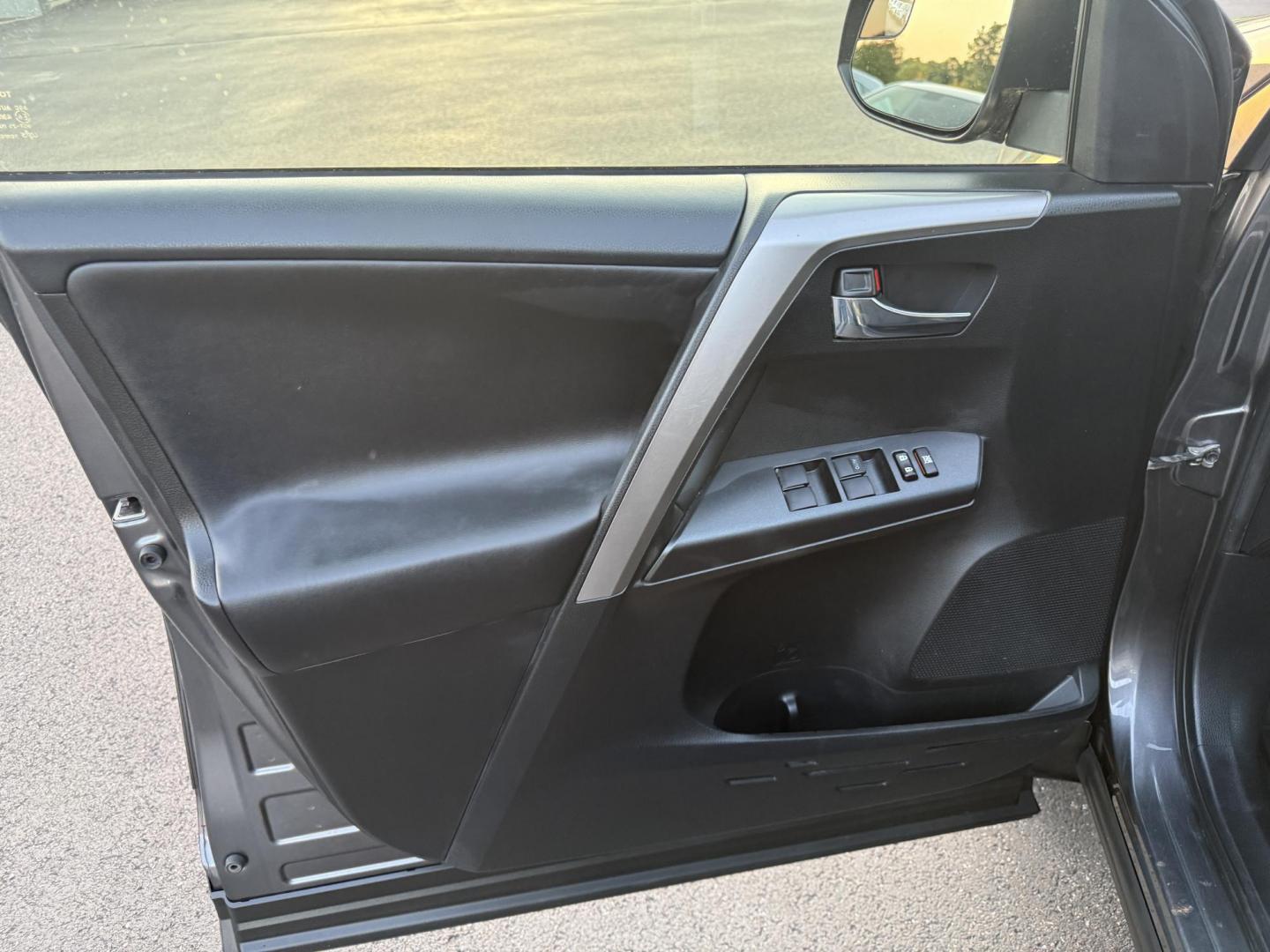 2017 Gray /Black Toyota RAV4 XLE AWD (JTMRFREV4HJ) with an 2.5L I4 DOHC 16V engine, 6A transmission, located at 11115 Chardon Rd. , Chardon, OH, 44024, (440) 214-9705, 41.580246, -81.241943 - One Owner 2017 Toyota RAV4 XLE AWD – Reliable, Versatile, and Packed with Safety Features! Drive with confidence in this one-owner 2017 Toyota RAV4 XLE AWD. Powered by a fuel-efficient 2.5L I4 engine with a 6-speed automatic transmission, this SUV delivers a smooth ride and impressive efficiency - Photo#15