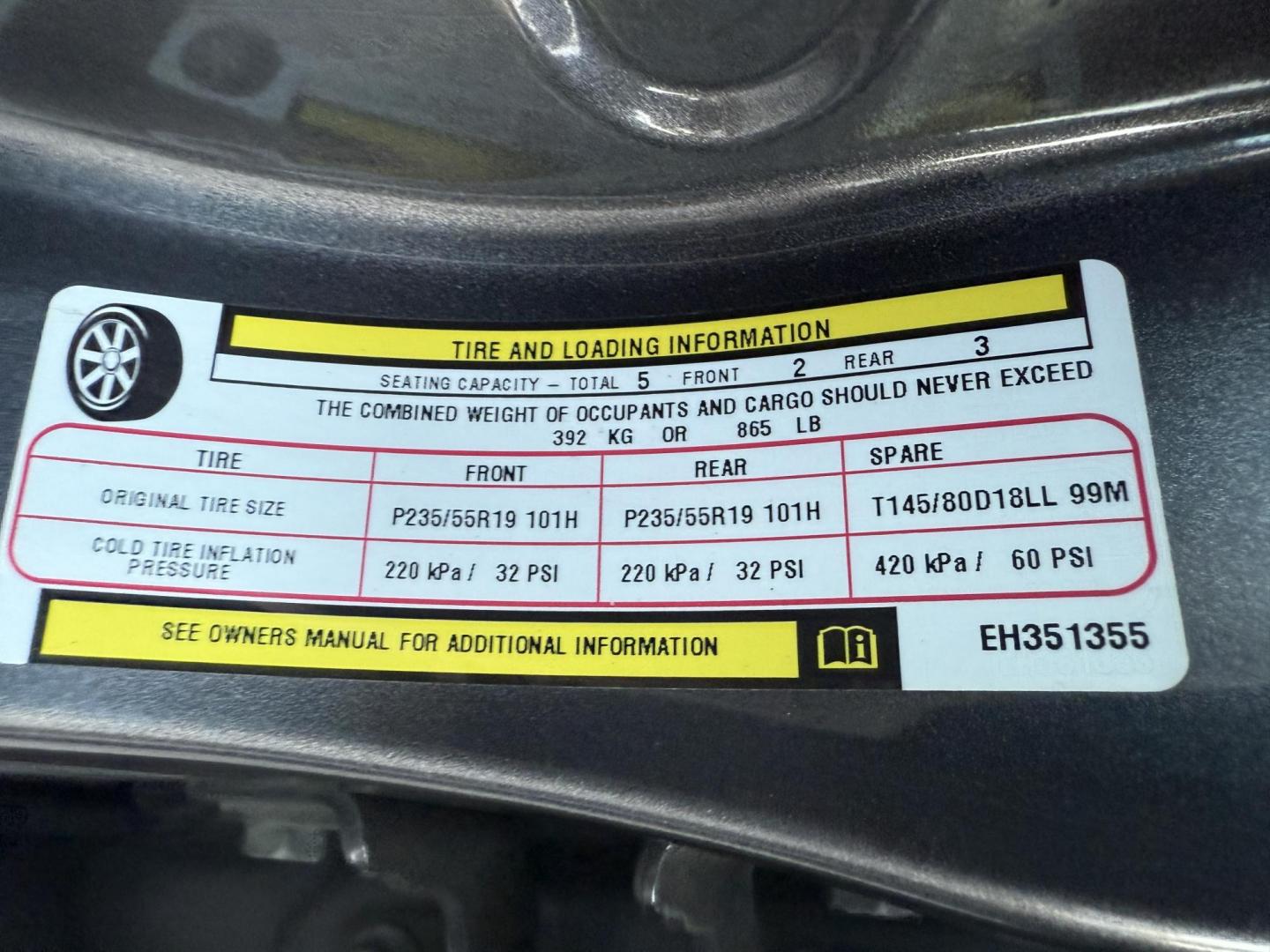 2014 Gray /Black Dodge Charger R/T AWD (2C3CDXDT6EH) with an 5.7L V8 OHV 16V engine, 5-Speed Automatic transmission, located at 547 E. Main St., Orwell, OH, 44076, (440) 437-5893, 41.535435, -80.847855 - This 2014 Dodge Charger R/T AWD is a powerful and stylish full-size sedan equipped with a 5.7L HEMI V8 engine that delivers 370 horsepower and 395 lb-ft of torque. Featuring a 5-speed automatic transmission and all-wheel drive, it accelerates from 0 to 60 mph in approximately 5.2 seconds, offering i - Photo#21