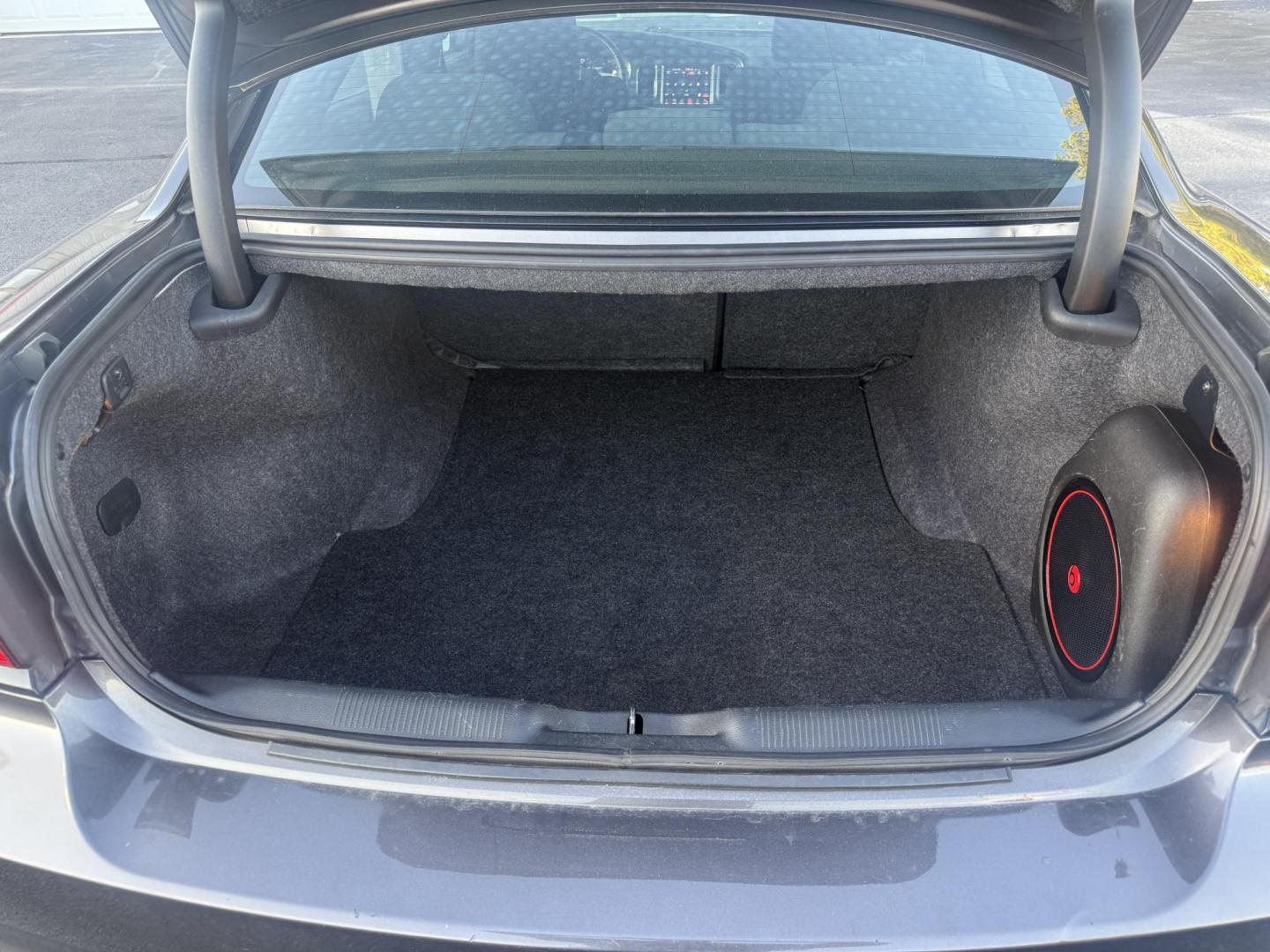 2014 Gray /Black Dodge Charger R/T AWD (2C3CDXDT6EH) with an 5.7L V8 OHV 16V engine, 5-Speed Automatic transmission, located at 547 E. Main St., Orwell, OH, 44076, (440) 437-5893, 41.535435, -80.847855 - This 2014 Dodge Charger R/T AWD is a powerful and stylish full-size sedan equipped with a 5.7L HEMI V8 engine that delivers 370 horsepower and 395 lb-ft of torque. Featuring a 5-speed automatic transmission and all-wheel drive, it accelerates from 0 to 60 mph in approximately 5.2 seconds, offering i - Photo#37