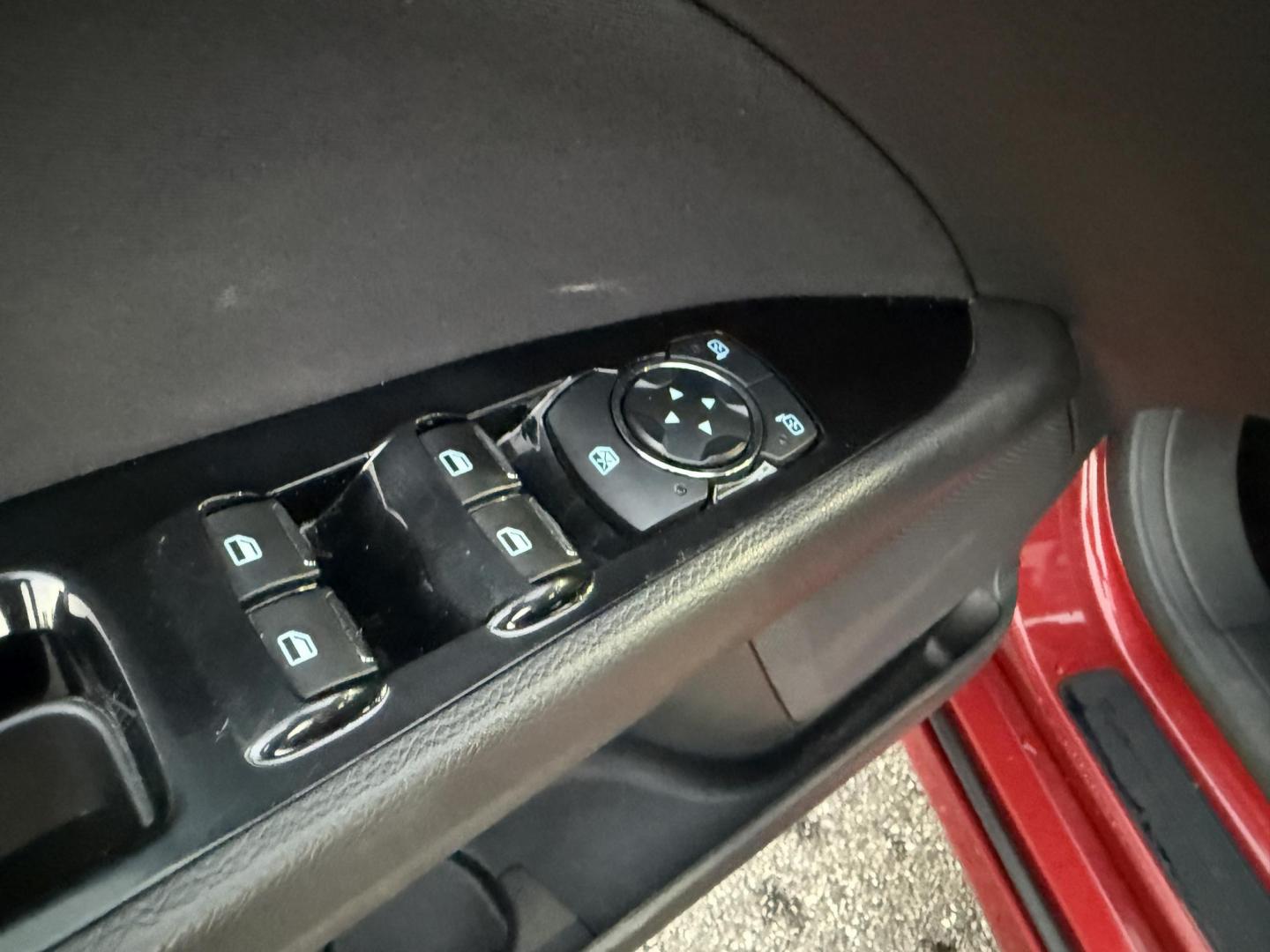 2015 Red /Black Ford Fusion SE (3FA6P0H98FR) with an 2.0L I4 DOHC 16V Turbo engine, 6-Speed Automatic transmission, located at 11115 Chardon Rd. , Chardon, OH, 44024, (440) 214-9705, 41.580246, -81.241943 - This One Owner 2015 Ford Fusion SE is a stylish and efficient midsize sedan powered by a 2.0L I4 EcoBoost engine paired with a 6-speed automatic transmission. This combination delivers a satisfying balance of performance and fuel economy, achieving up to 33 MPG on the highway. The SE trim offers com - Photo#18