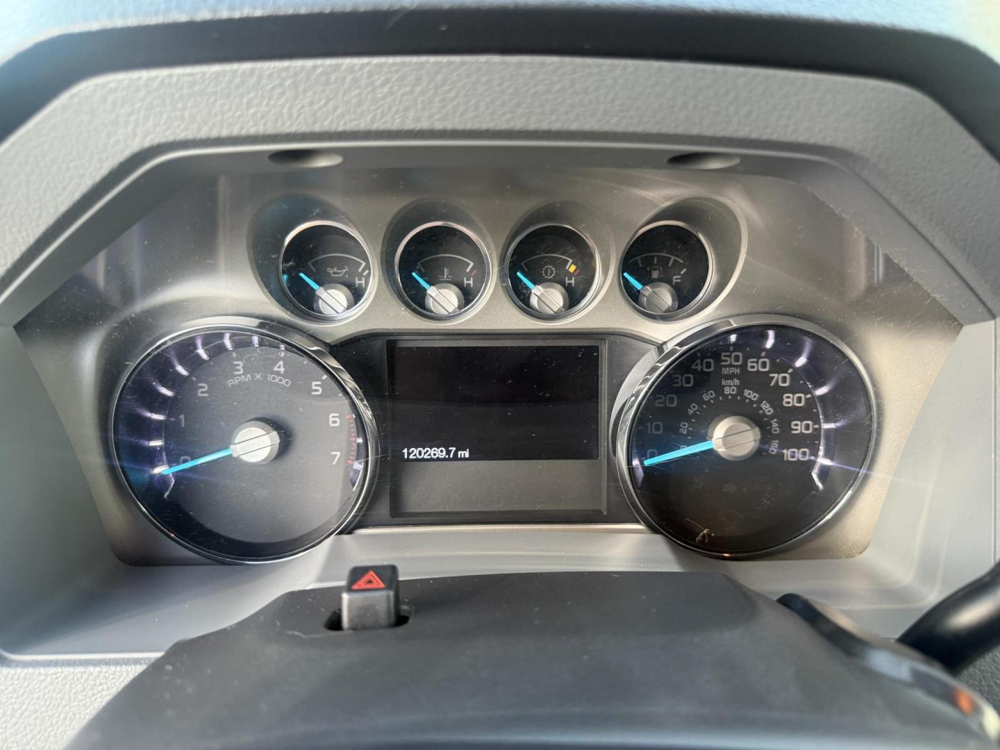 2016 Tan /Gray Ford F-250 SD XLT Crew Cab 4WD (1FT7W2B61GE) with an 6.2L V8 OHV 16V engine, 6-Speed Automatic transmission, located at 547 E. Main St., Orwell, OH, 44076, (440) 437-5893, 41.535435, -80.847855 - This 2016 Ford F-250 XLT Crew Cab is a powerful and capable heavy-duty pickup truck, equipped with a robust 6.2L V8 engine and a 6-speed automatic transmission. Designed for serious work, it features 3.73 gearing and boasts an impressive towing capacity of up to 12,500 pounds, making it ideal for ha - Photo#26