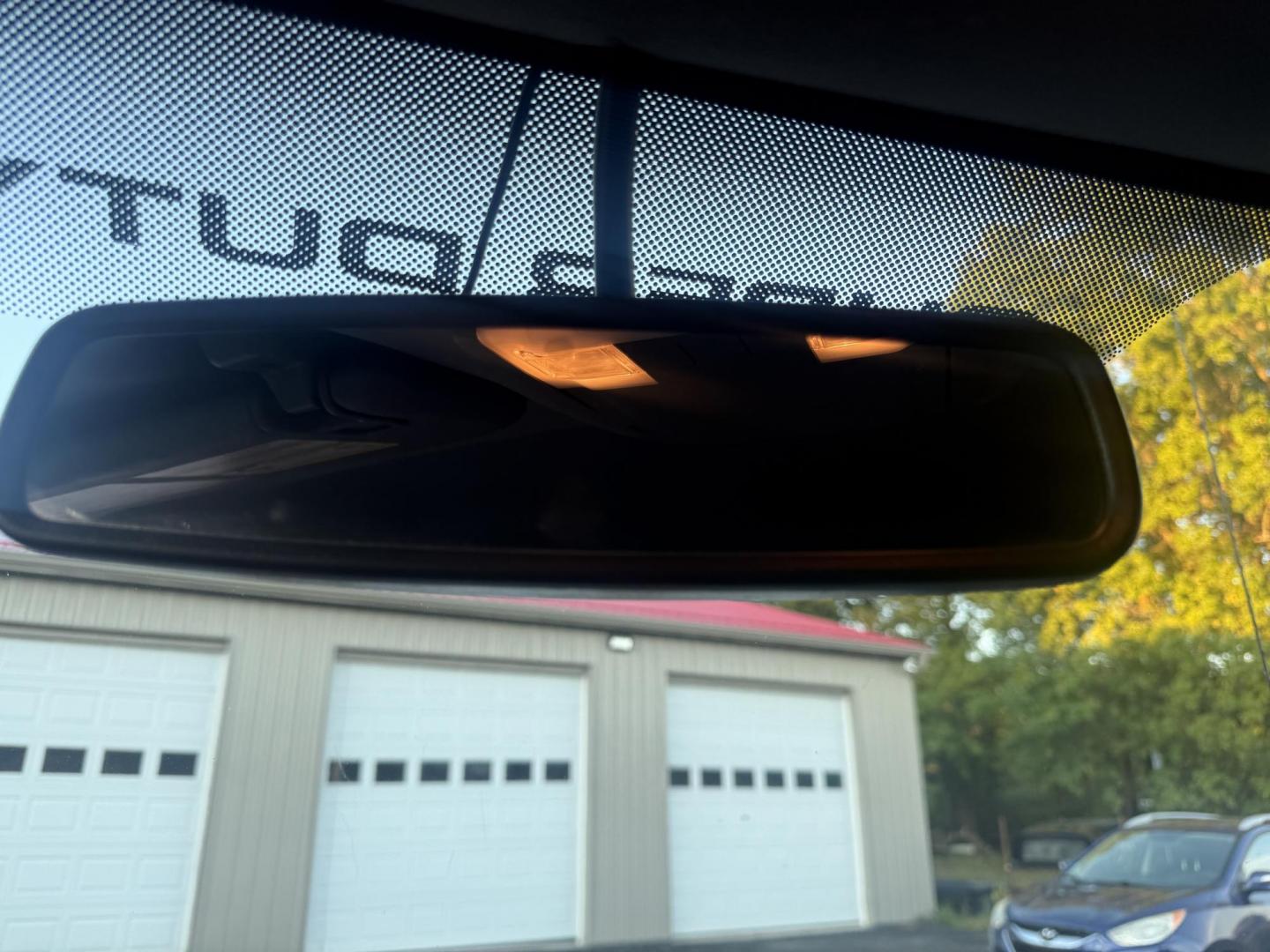 2016 Tan /Gray Ford F-250 SD XLT Crew Cab 4WD (1FT7W2B61GE) with an 6.2L V8 OHV 16V engine, 6-Speed Automatic transmission, located at 547 E. Main St., Orwell, OH, 44076, (440) 437-5893, 41.535435, -80.847855 - This 2016 Ford F-250 XLT Crew Cab is a powerful and capable heavy-duty pickup truck, equipped with a robust 6.2L V8 engine and a 6-speed automatic transmission. Designed for serious work, it features 3.73 gearing and boasts an impressive towing capacity of up to 12,500 pounds, making it ideal for ha - Photo#33