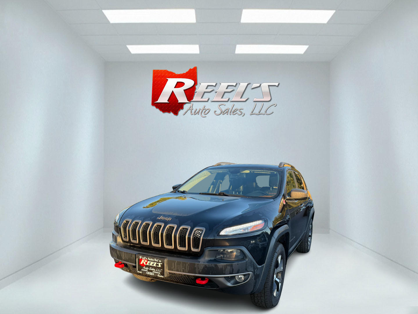 photo of 2016 Jeep Cherokee Trailhawk 4WD