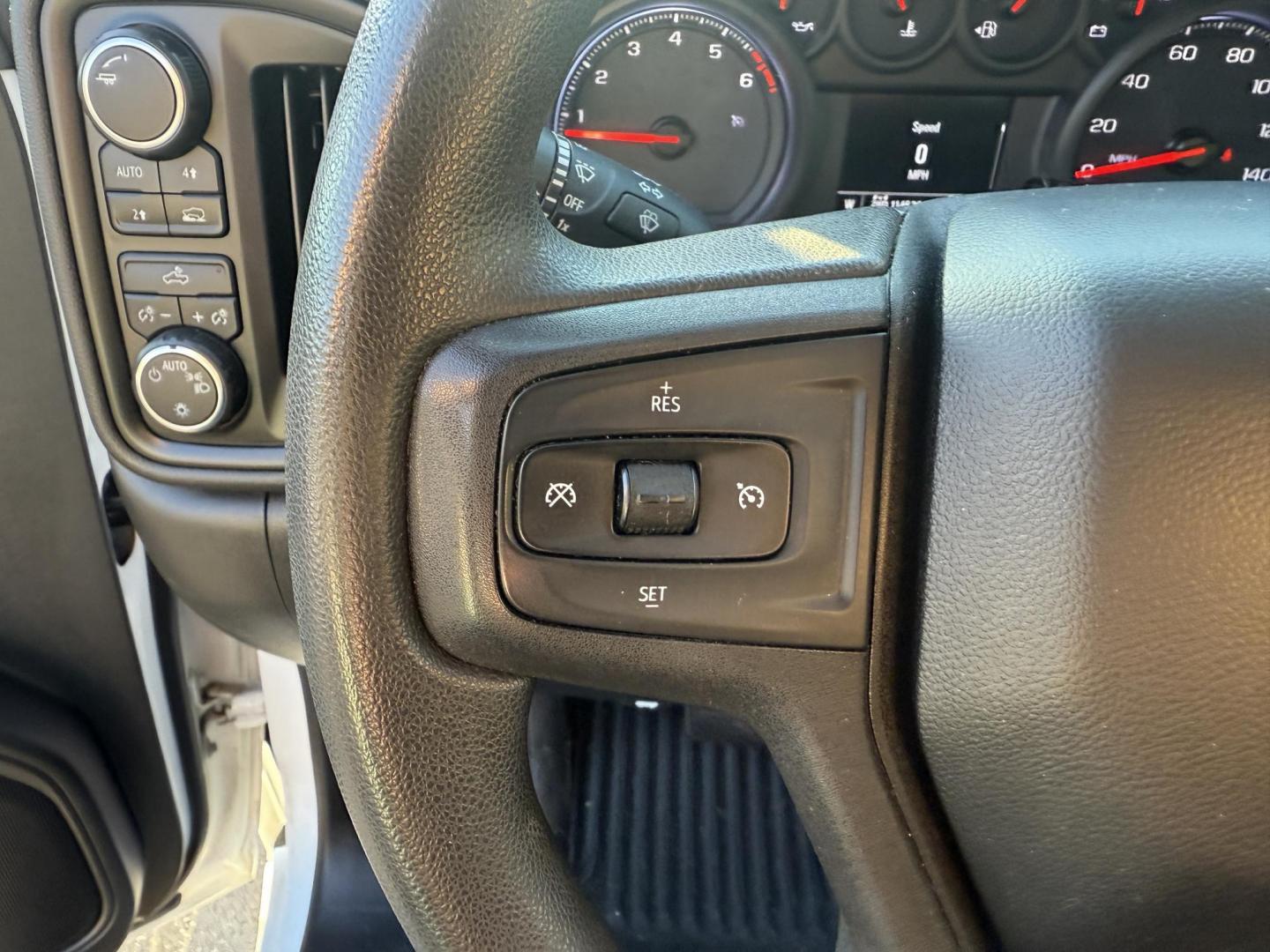 2019 White /Black Chevrolet Silverado 1500 Custom Crew Cab Short Box 4WD (1GCUYBEF9KZ) with an 5.3L V8 OHV 16V engine, 6A transmission, located at 11115 Chardon Rd. , Chardon, OH, 44024, (440) 214-9705, 41.580246, -81.241943 - This 2019 Chevrolet Silverado 1500 Custom Crew Cab is a capable full-size pickup powered by a 5.3L EcoTec3 V8 engine paired with a 6-speed automatic transmission and 3.42 rear gearing, delivering strong performance and a 9,500-pound towing capacity. It features on-demand 4WD, a G80 locking rear diff - Photo#25