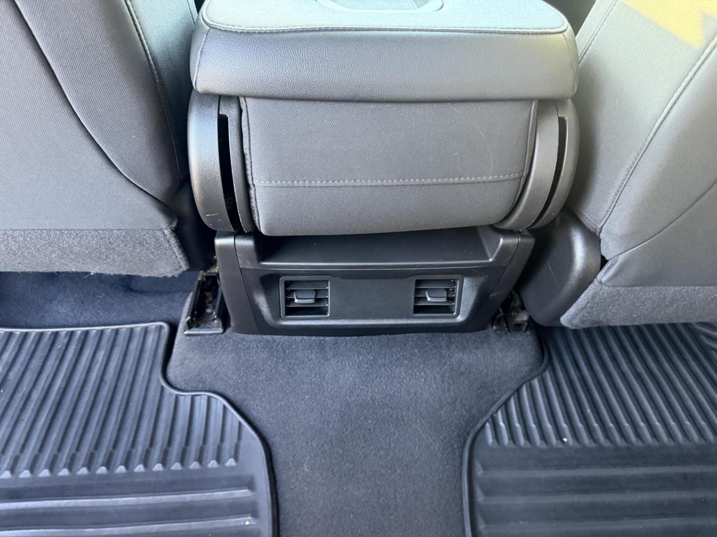 2019 White /Black Chevrolet Silverado 1500 Custom Crew Cab Short Box 4WD (1GCUYBEF9KZ) with an 5.3L V8 OHV 16V engine, 6A transmission, located at 11115 Chardon Rd. , Chardon, OH, 44024, (440) 214-9705, 41.580246, -81.241943 - This 2019 Chevrolet Silverado 1500 Custom Crew Cab is a capable full-size pickup powered by a 5.3L EcoTec3 V8 engine paired with a 6-speed automatic transmission and 3.42 rear gearing, delivering strong performance and a 9,500-pound towing capacity. It features on-demand 4WD, a G80 locking rear diff - Photo#34