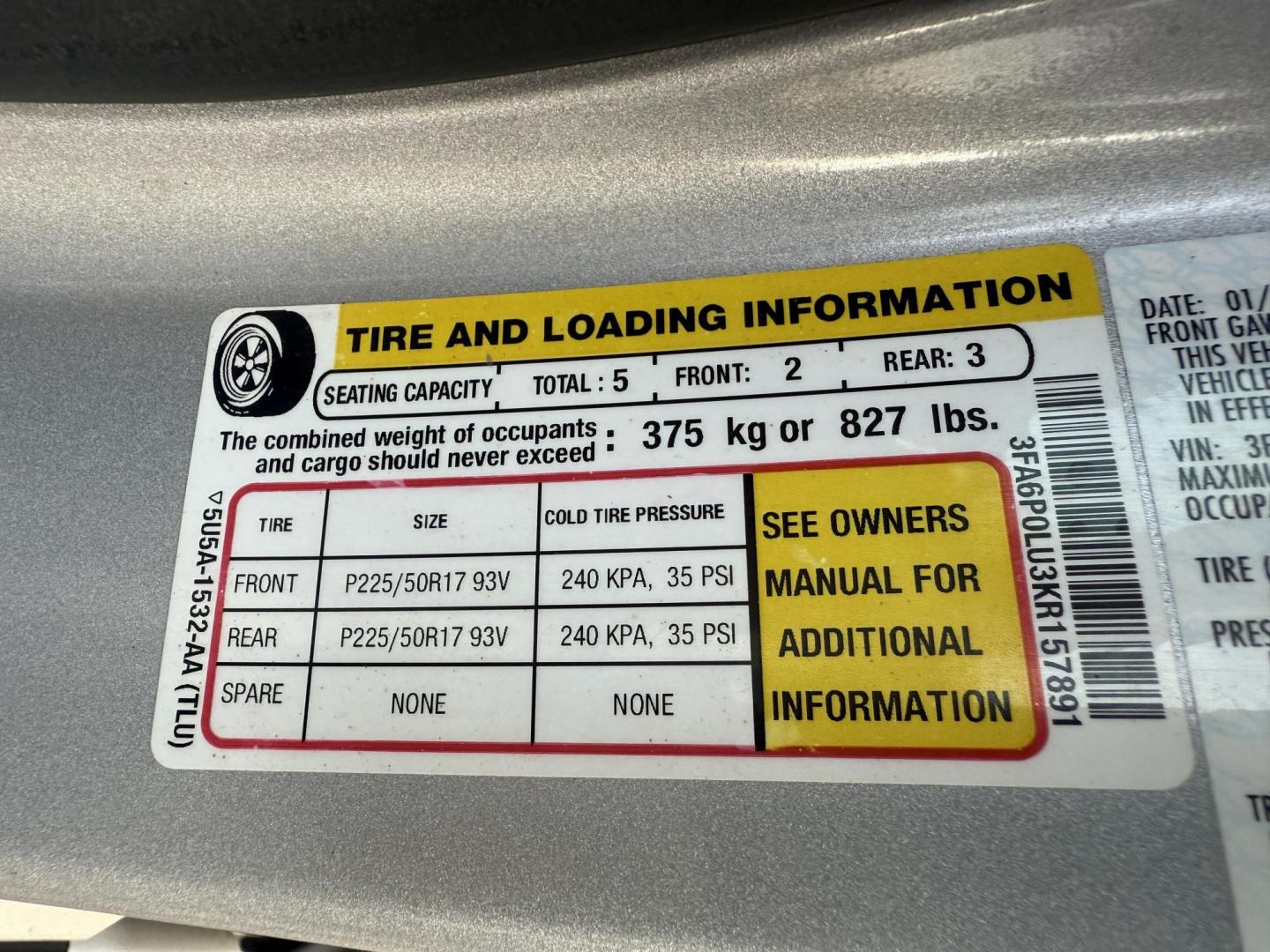 2019 Silver /Black Ford Fusion Hybrid SE (3FA6P0LU3KR) with an 2.0L I4 DOHC 16V HYBRID engine, Automatic transmission, located at 547 E. Main St., Orwell, OH, 44076, (440) 437-5893, 41.535435, -80.847855 - This 2019 Ford Fusion SE Hybrid SE is a well-appointed midsize sedan that skillfully blends fuel efficiency, comfort, and the latest driver-assist technology. Powered by a 2.0-liter inline-four hybrid engine, it delivers an impressive 42 MPG combined, making it a smart choice for those seeking to sa - Photo#21