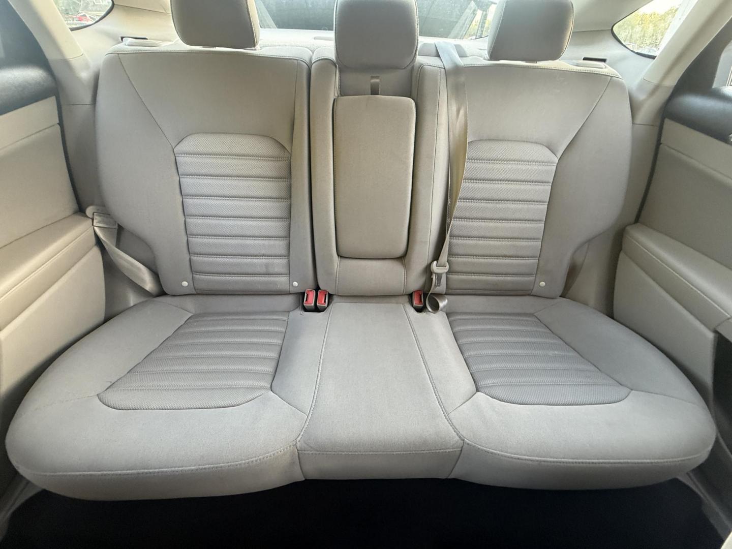 2019 Silver /Black Ford Fusion Hybrid SE (3FA6P0LU3KR) with an 2.0L I4 DOHC 16V HYBRID engine, Automatic transmission, located at 547 E. Main St., Orwell, OH, 44076, (440) 437-5893, 41.535435, -80.847855 - This 2019 Ford Fusion SE Hybrid SE is a well-appointed midsize sedan that skillfully blends fuel efficiency, comfort, and the latest driver-assist technology. Powered by a 2.0-liter inline-four hybrid engine, it delivers an impressive 42 MPG combined, making it a smart choice for those seeking to sa - Photo#31