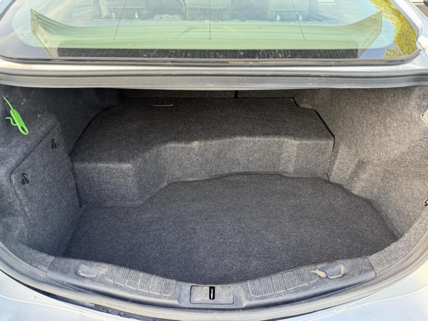 2019 Silver /Black Ford Fusion Hybrid SE (3FA6P0LU3KR) with an 2.0L I4 DOHC 16V HYBRID engine, Automatic transmission, located at 547 E. Main St., Orwell, OH, 44076, (440) 437-5893, 41.535435, -80.847855 - This 2019 Ford Fusion SE Hybrid SE is a well-appointed midsize sedan that skillfully blends fuel efficiency, comfort, and the latest driver-assist technology. Powered by a 2.0-liter inline-four hybrid engine, it delivers an impressive 42 MPG combined, making it a smart choice for those seeking to sa - Photo#36