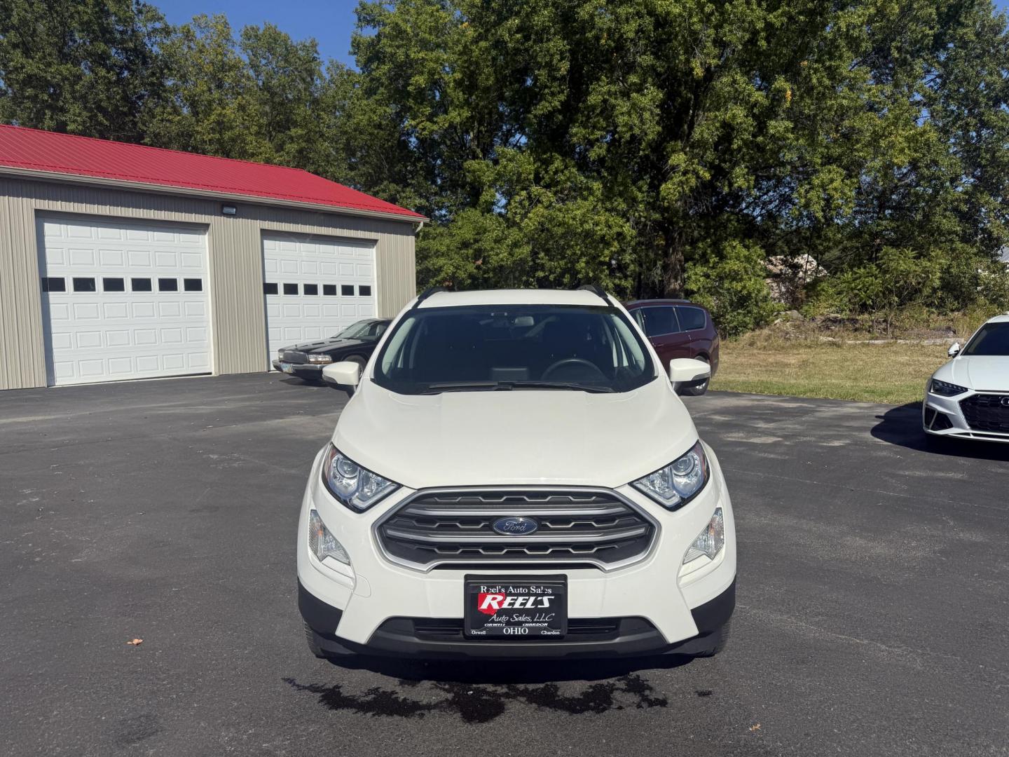 2020 White /Black Ford EcoSport SE AWD (MAJ6S3GL9LC) with an 2.0L I4 DOHC 16V engine, 6A transmission, located at 547 E. Main St., Orwell, OH, 44076, (440) 437-5893, 41.535435, -80.847855 - Discover comfort, technology, and versatility in this One Owner 2020 Ford EcoSport SE with All-Wheel Drive and a fuel-efficient 2.0L I4 Duratec engine. Enjoy smooth, responsive performance thanks to its 6-speed automatic transmission and achieve up to 29 MPG on the highway. Inside, you’ll find a w - Photo#1
