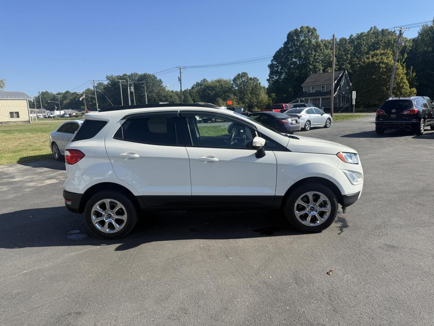 2020 White /Black Ford EcoSport SE AWD (MAJ6S3GL9LC) with an 2.0L I4 DOHC 16V engine, 6A transmission, located at 547 E. Main St., Orwell, OH, 44076, (440) 437-5893, 41.535435, -80.847855 - Discover comfort, technology, and versatility in this One Owner 2020 Ford EcoSport SE with All-Wheel Drive and a fuel-efficient 2.0L I4 Duratec engine. Enjoy smooth, responsive performance thanks to its 6-speed automatic transmission and achieve up to 29 MPG on the highway. Inside, you’ll find a w - Photo#5