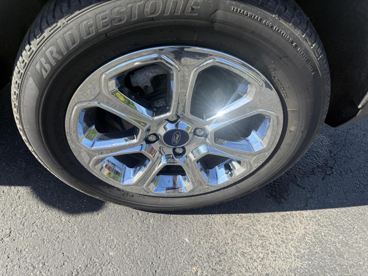 2020 White /Black Ford EcoSport SE AWD (MAJ6S3GL9LC) with an 2.0L I4 DOHC 16V engine, 6A transmission, located at 547 E. Main St., Orwell, OH, 44076, (440) 437-5893, 41.535435, -80.847855 - Discover comfort, technology, and versatility in this One Owner 2020 Ford EcoSport SE with All-Wheel Drive and a fuel-efficient 2.0L I4 Duratec engine. Enjoy smooth, responsive performance thanks to its 6-speed automatic transmission and achieve up to 29 MPG on the highway. Inside, you’ll find a w - Photo#11