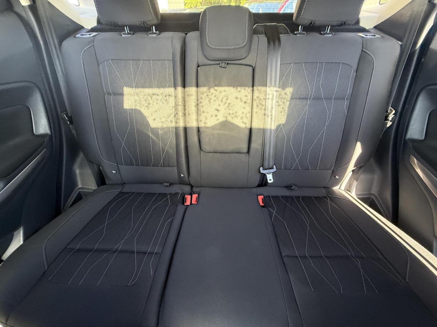 2020 White /Black Ford EcoSport SE AWD (MAJ6S3GL9LC) with an 2.0L I4 DOHC 16V engine, 6A transmission, located at 547 E. Main St., Orwell, OH, 44076, (440) 437-5893, 41.535435, -80.847855 - Discover comfort, technology, and versatility in this One Owner 2020 Ford EcoSport SE with All-Wheel Drive and a fuel-efficient 2.0L I4 Duratec engine. Enjoy smooth, responsive performance thanks to its 6-speed automatic transmission and achieve up to 29 MPG on the highway. Inside, you’ll find a w - Photo#34