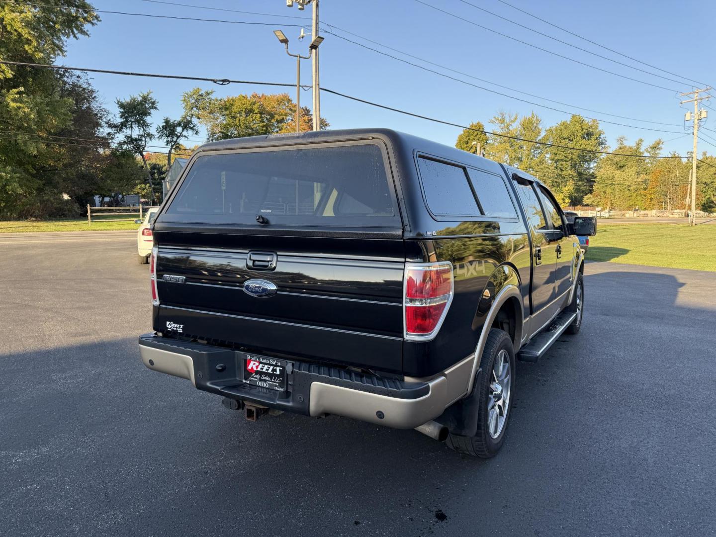 2014 Black /Black Ford F-150 Lariat SuperCrew 5.5-ft. Bed 4WD (1FTFW1ET7EK) with an 3.5L V6 Twin TURBO engine, 6-Speed Automatic transmission, located at 11115 Chardon Rd. , Chardon, OH, 44024, (440) 214-9705, 41.580246, -81.241943 - Experience impressive power and premium features with this 2014 Ford F-150 Lariat Crew Cab 4WD. Equipped with a 3.5L Twin Turbo EcoBoost V6 engine (365 hp/420 lb-ft) paired to a 6-speed automatic transmission and 3.55 rear axle, this F-150 offers a towing capacity of up to 9,700 pounds and versatile - Photo#9