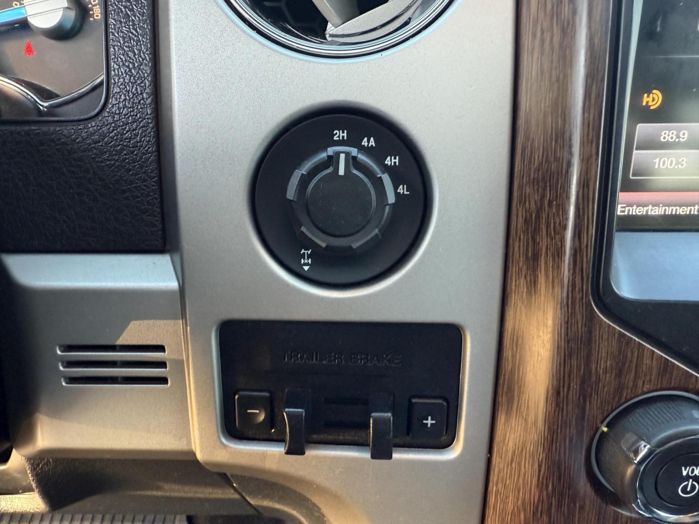 2014 Black /Black Ford F-150 Lariat SuperCrew 5.5-ft. Bed 4WD (1FTFW1ET7EK) with an 3.5L V6 Twin TURBO engine, 6-Speed Automatic transmission, located at 11115 Chardon Rd. , Chardon, OH, 44024, (440) 214-9705, 41.580246, -81.241943 - Experience impressive power and premium features with this 2014 Ford F-150 Lariat Crew Cab 4WD. Equipped with a 3.5L Twin Turbo EcoBoost V6 engine (365 hp/420 lb-ft) paired to a 6-speed automatic transmission and 3.55 rear axle, this F-150 offers a towing capacity of up to 9,700 pounds and versatile - Photo#33