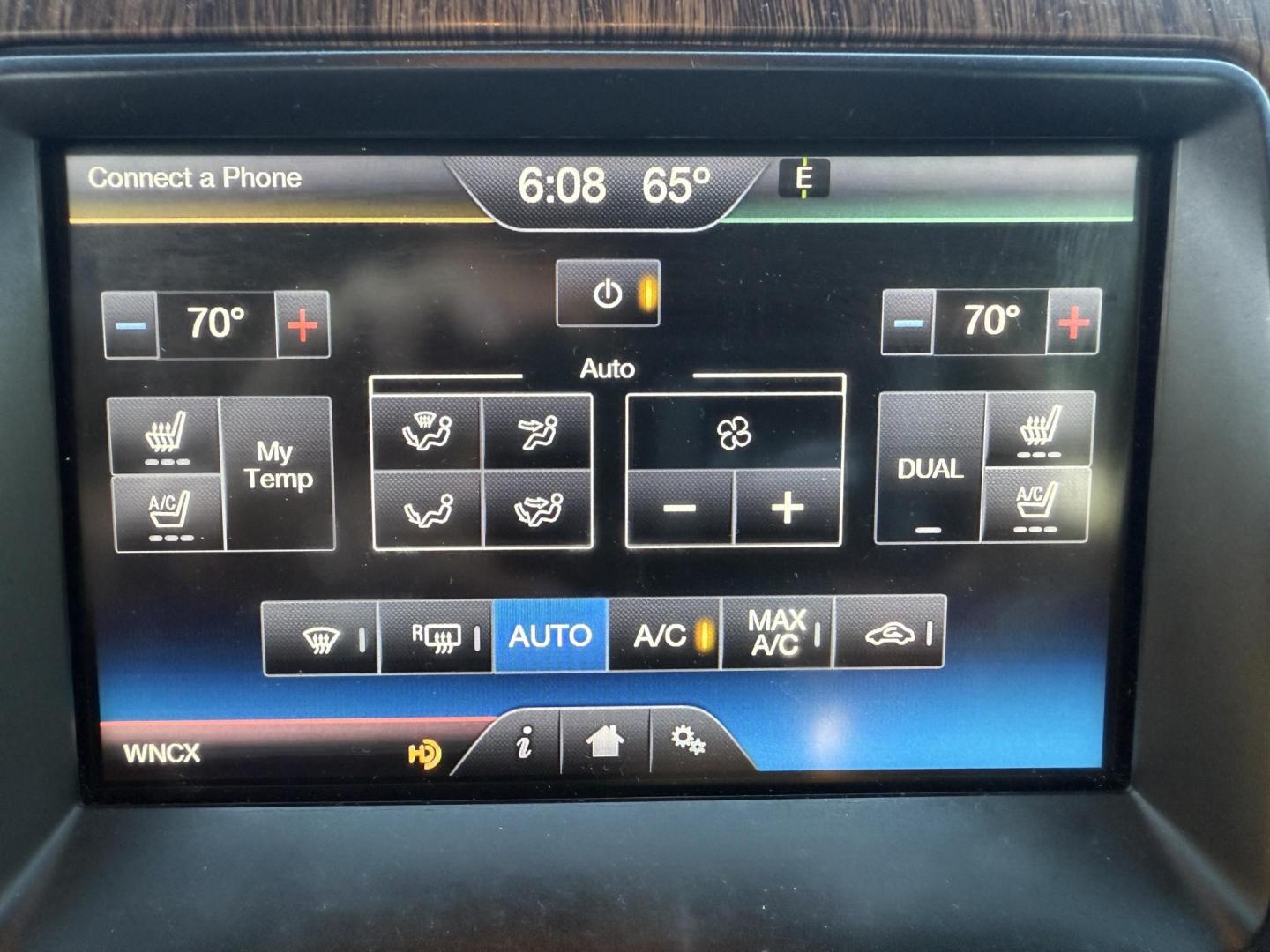 2014 Black /Black Ford F-150 Lariat SuperCrew 5.5-ft. Bed 4WD (1FTFW1ET7EK) with an 3.5L V6 Twin TURBO engine, 6-Speed Automatic transmission, located at 11115 Chardon Rd. , Chardon, OH, 44024, (440) 214-9705, 41.580246, -81.241943 - Experience impressive power and premium features with this 2014 Ford F-150 Lariat Crew Cab 4WD. Equipped with a 3.5L Twin Turbo EcoBoost V6 engine (365 hp/420 lb-ft) paired to a 6-speed automatic transmission and 3.55 rear axle, this F-150 offers a towing capacity of up to 9,700 pounds and versatile - Photo#37