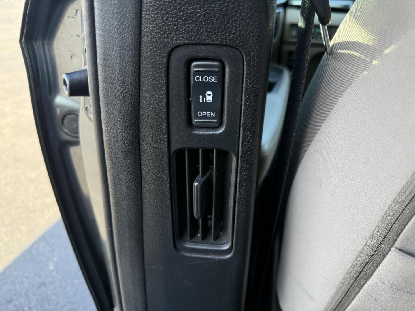 2019 Gray /Tan Honda Odyssey EX (5FNRL6H54KB) with an 3.5L V6 SOHC 24V engine, 9A transmission, located at 11115 Chardon Rd. , Chardon, OH, 44024, (440) 214-9705, 41.580246, -81.241943 - This 2019 Honda Odyssey EX is the ultimate family minivan, combining smart technology, advanced safety, and everyday comfort. Powered by a 3.5L Earth Dreams V6 engine and smooth 9-speed automatic transmission, it delivers up to 28 MPG on the highway for efficient road trips or daily drives. Inside, - Photo#31