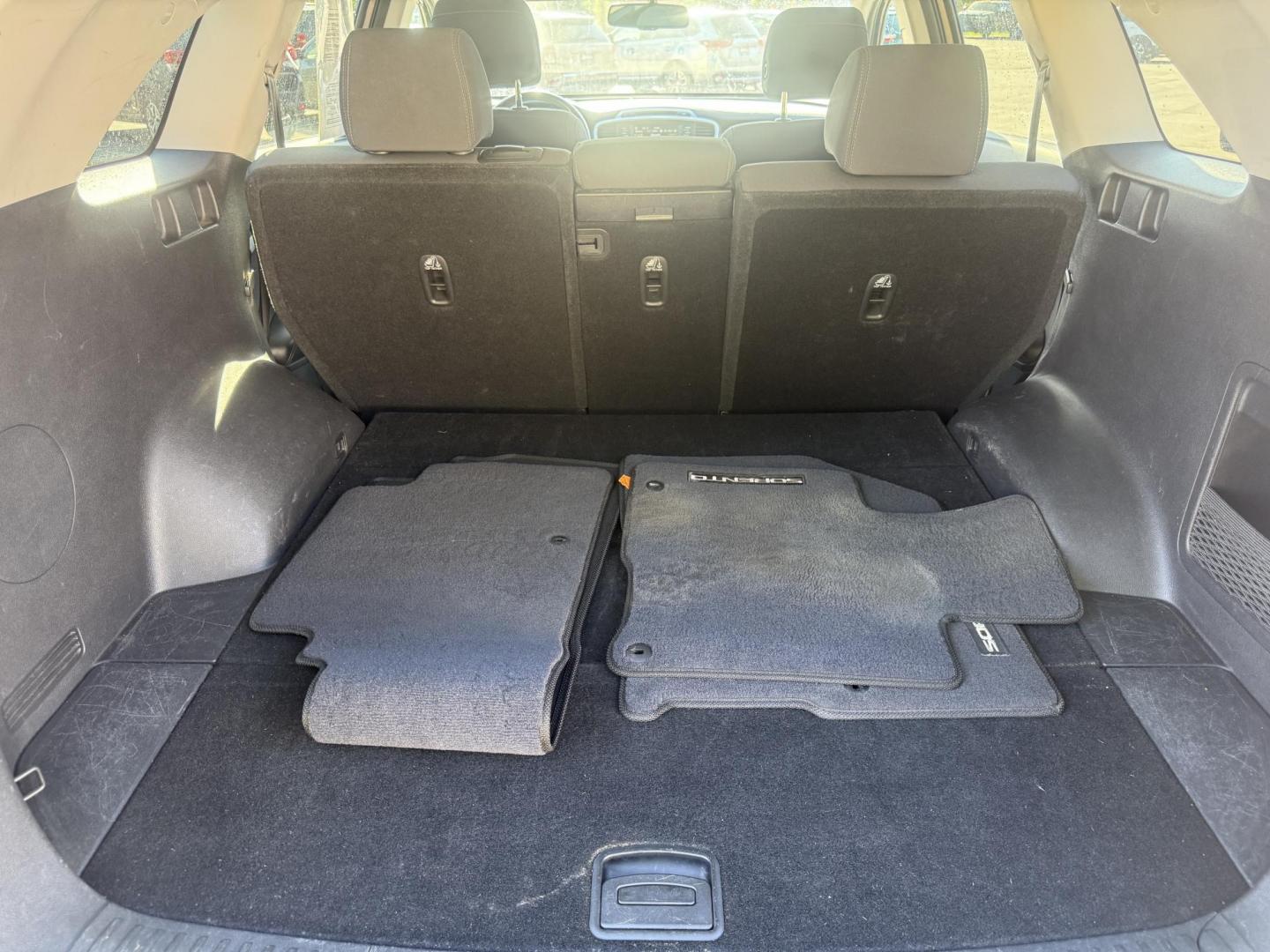 2017 Gray /Black Kia Sorento LX AWD (5XYPGDA32HG) with an 2.4L I4 DOHC 16V engine, 6A transmission, located at 547 E. Main St., Orwell, OH, 44076, (440) 437-5893, 41.535435, -80.847855 - Experience comfort, capability, and advanced technology with this 2017 Kia Sorento LX All-Wheel Drive! Powered by a fuel-efficient 2.4L GDI engine paired with a smooth 6-speed automatic transmission, the Sorento delivers confident performance and up to 25 MPG on the highway. The locking center diffe - Photo#41
