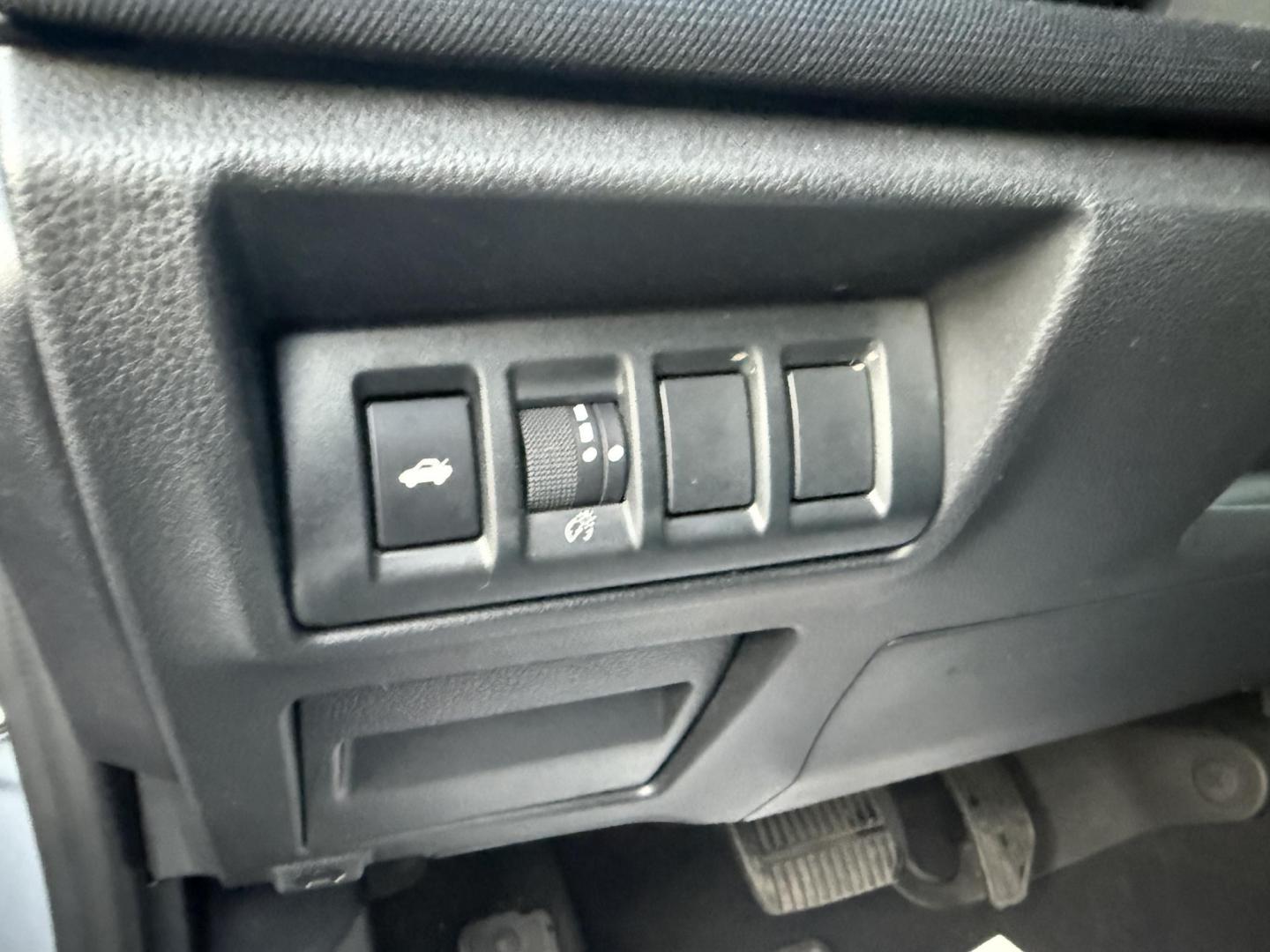 2020 Silver /Black Subaru Legacy Premium (4S3BWAE65L3) with an 2.5L H4 DOHC 16V engine, Automatic transmission, located at 547 E. Main St., Orwell, OH, 44076, (440) 437-5893, 41.535435, -80.847855 - 2020 Subaru Legacy Premium – Advanced Safety, Comfort, and All-Weather Confidence Drive with confidence and style in this well-equipped 2020 Subaru Legacy Premium! Powered by a reliable 2.5L H4 engine and Subaru’s renowned Symmetrical All-Wheel Drive, this sedan delivers excellent traction in a - Photo#21